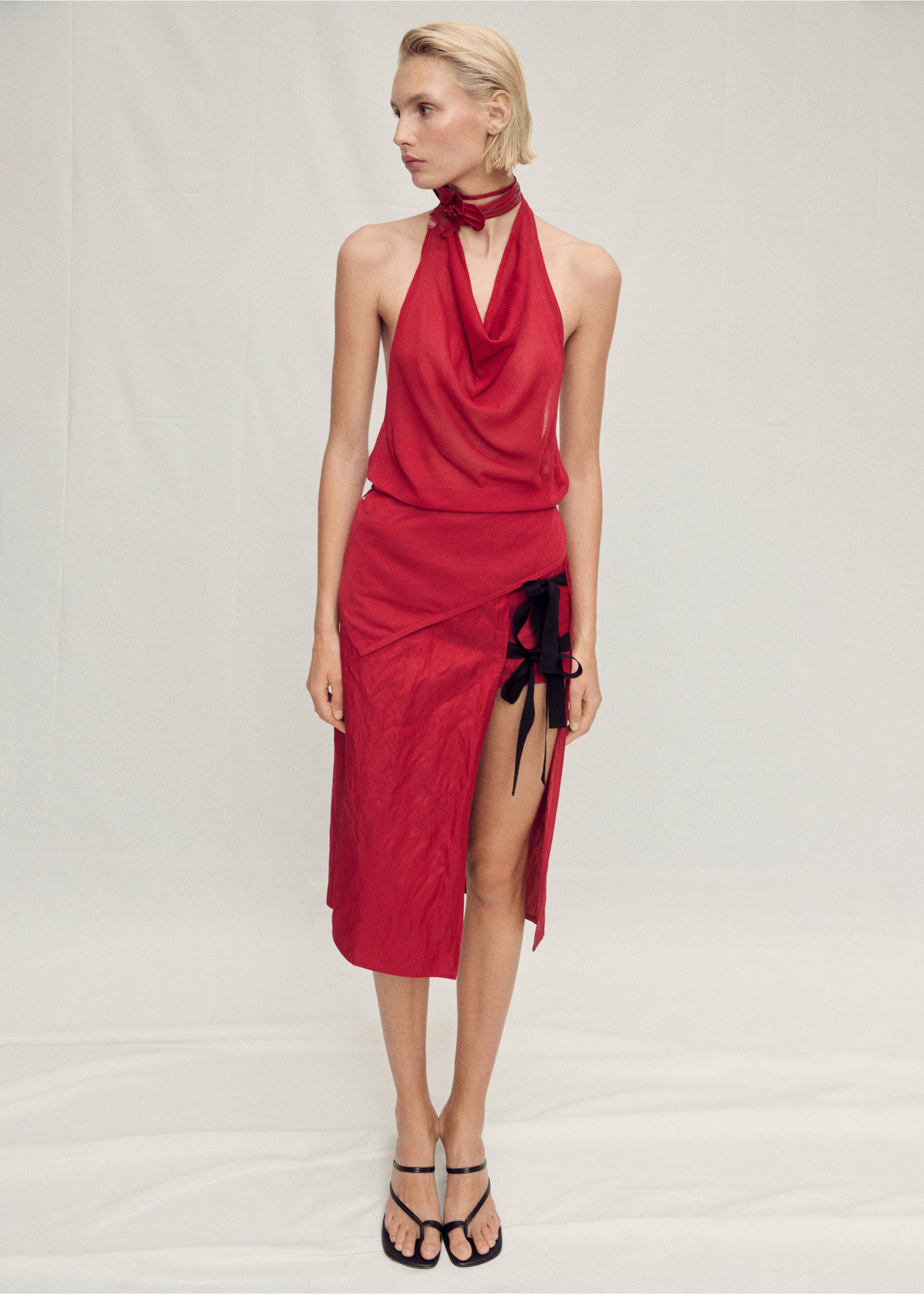 Draped knitted top with open back - General plane, Red. Ref: 87007198-00.