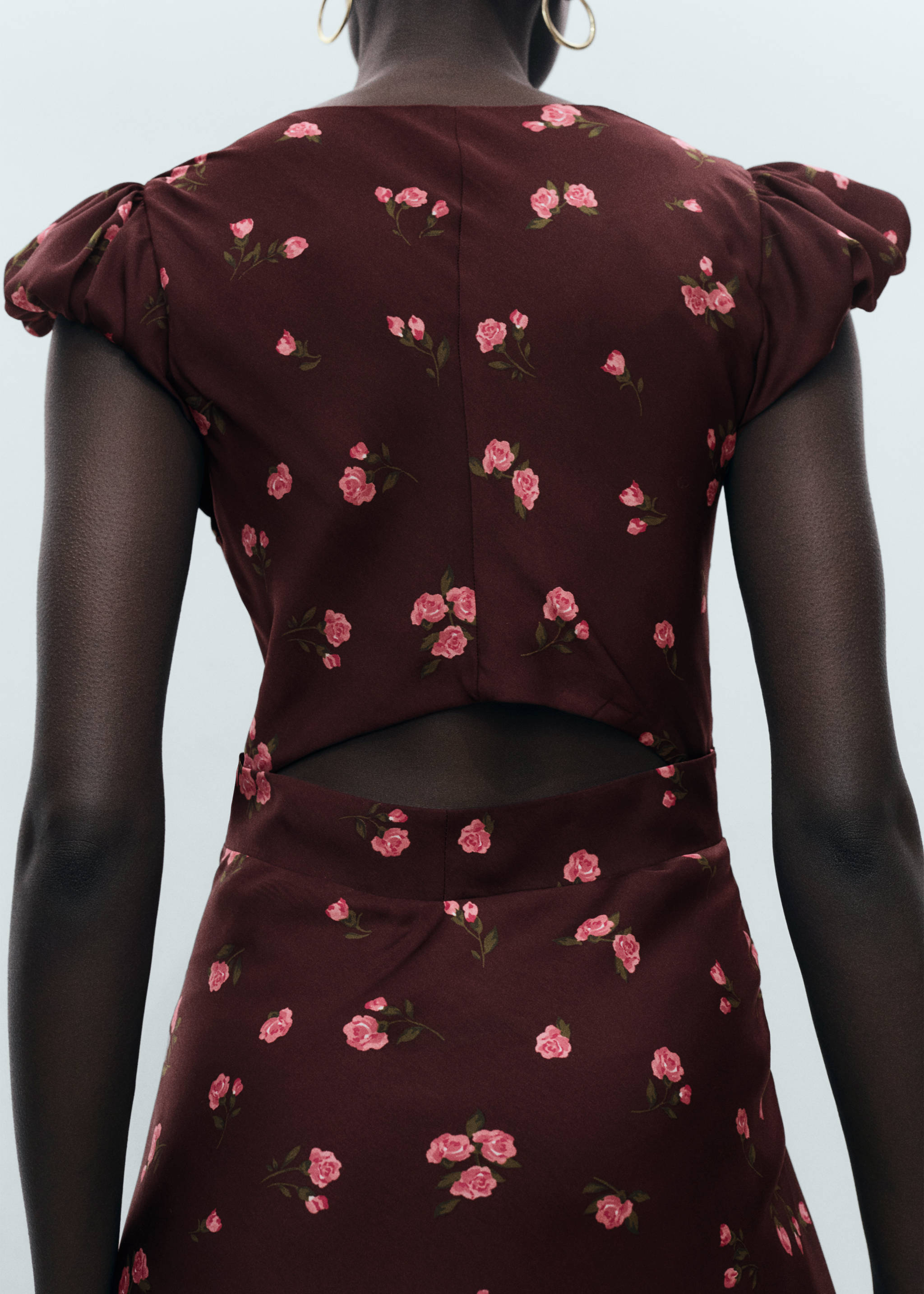 Short-sleeved floral midi-dress - Details of the article 2