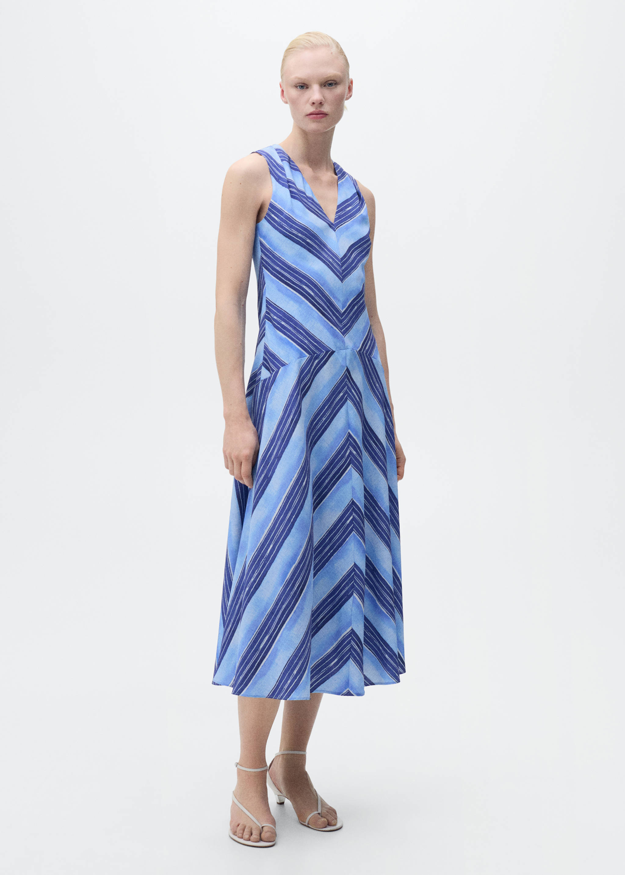 Striped flared dress - General plane