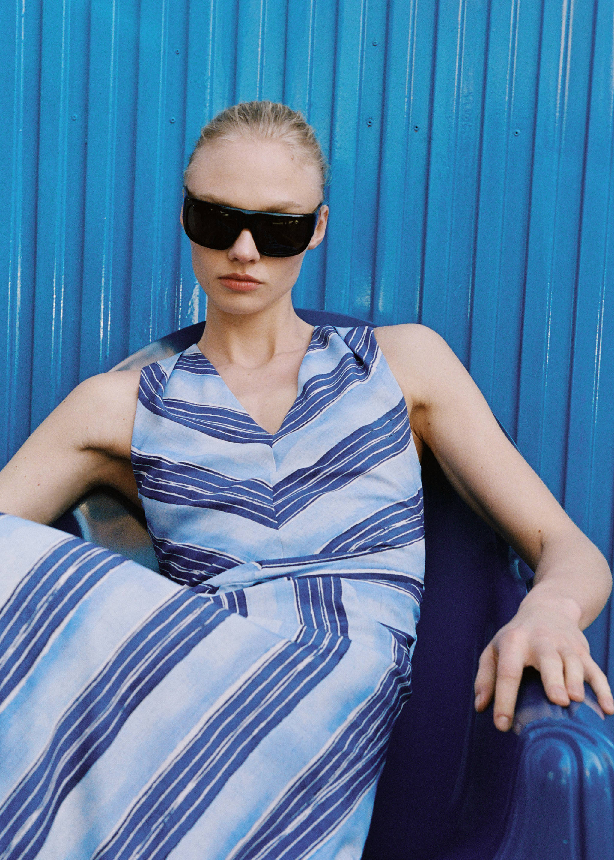 Striped flared dress - Details of the article 7