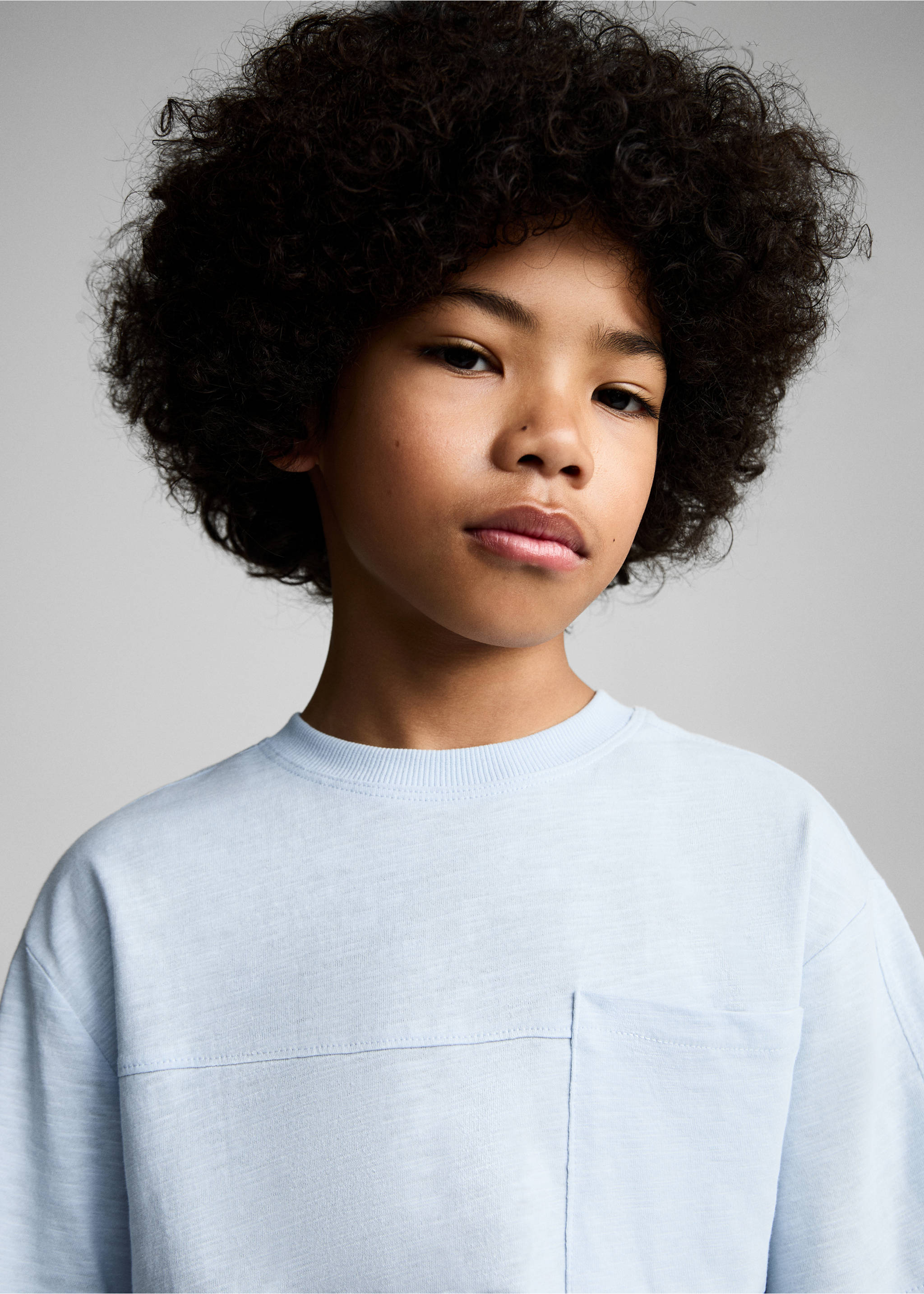 Patch pocket T-shirt - Details of the article 1, Blue. Ref: 87007719-00.