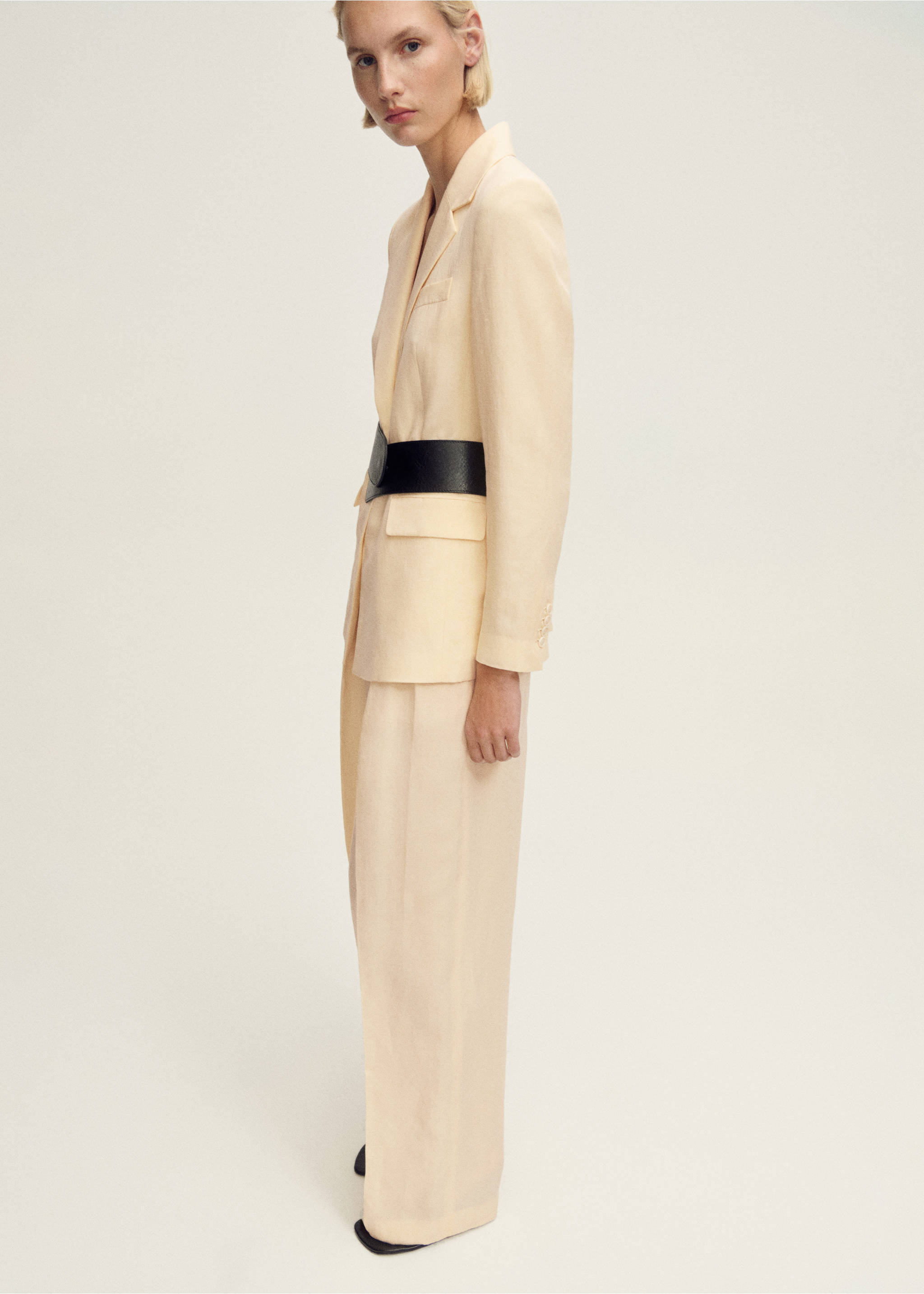 Gerade Anzughose aus Leinengemisch - Allgemeine Ansicht, Vanille. Ref: 87007722-00.