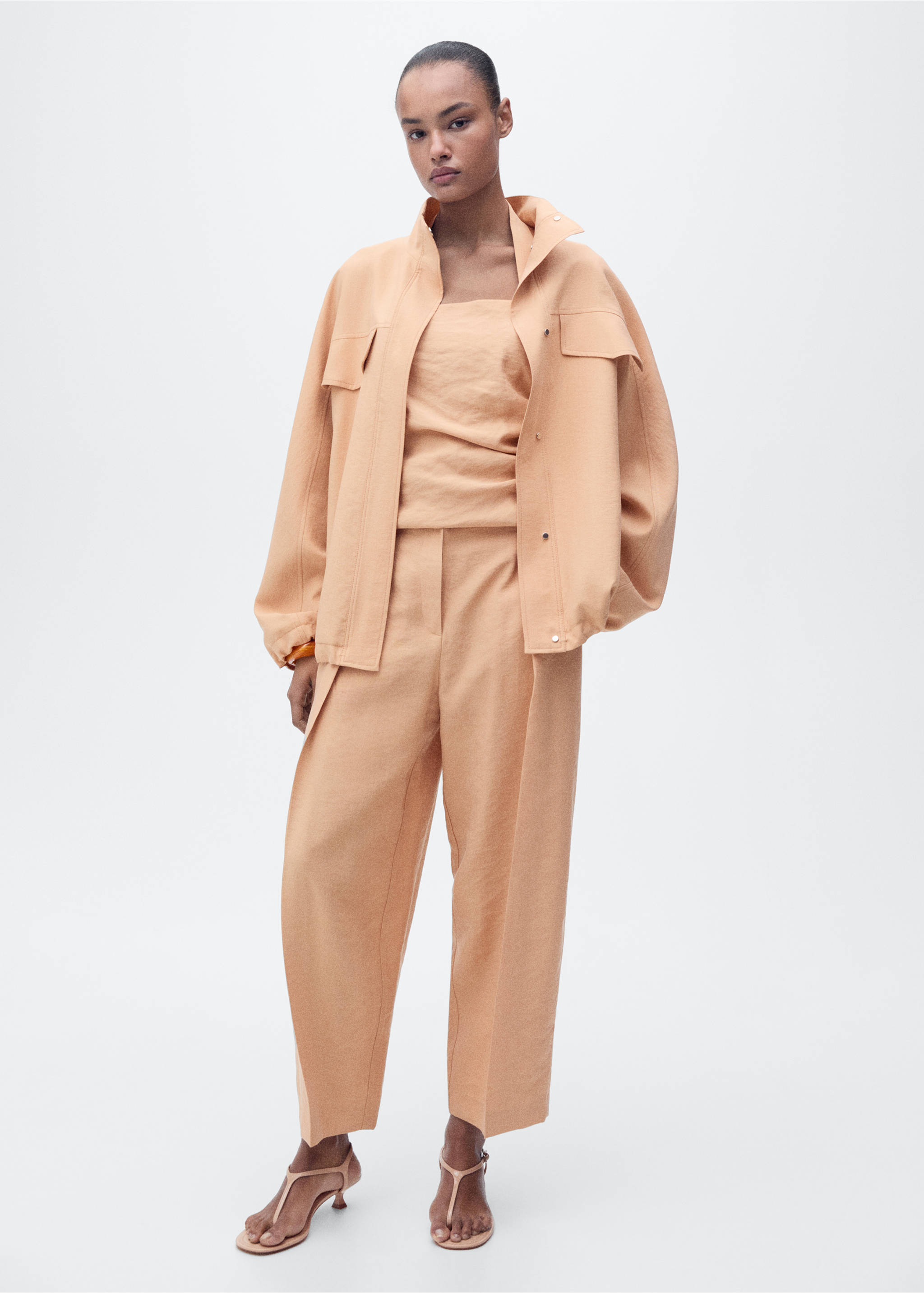Pantalón lyocell recto pinzas - Plano general, Nude. Ref: 87007723-00.