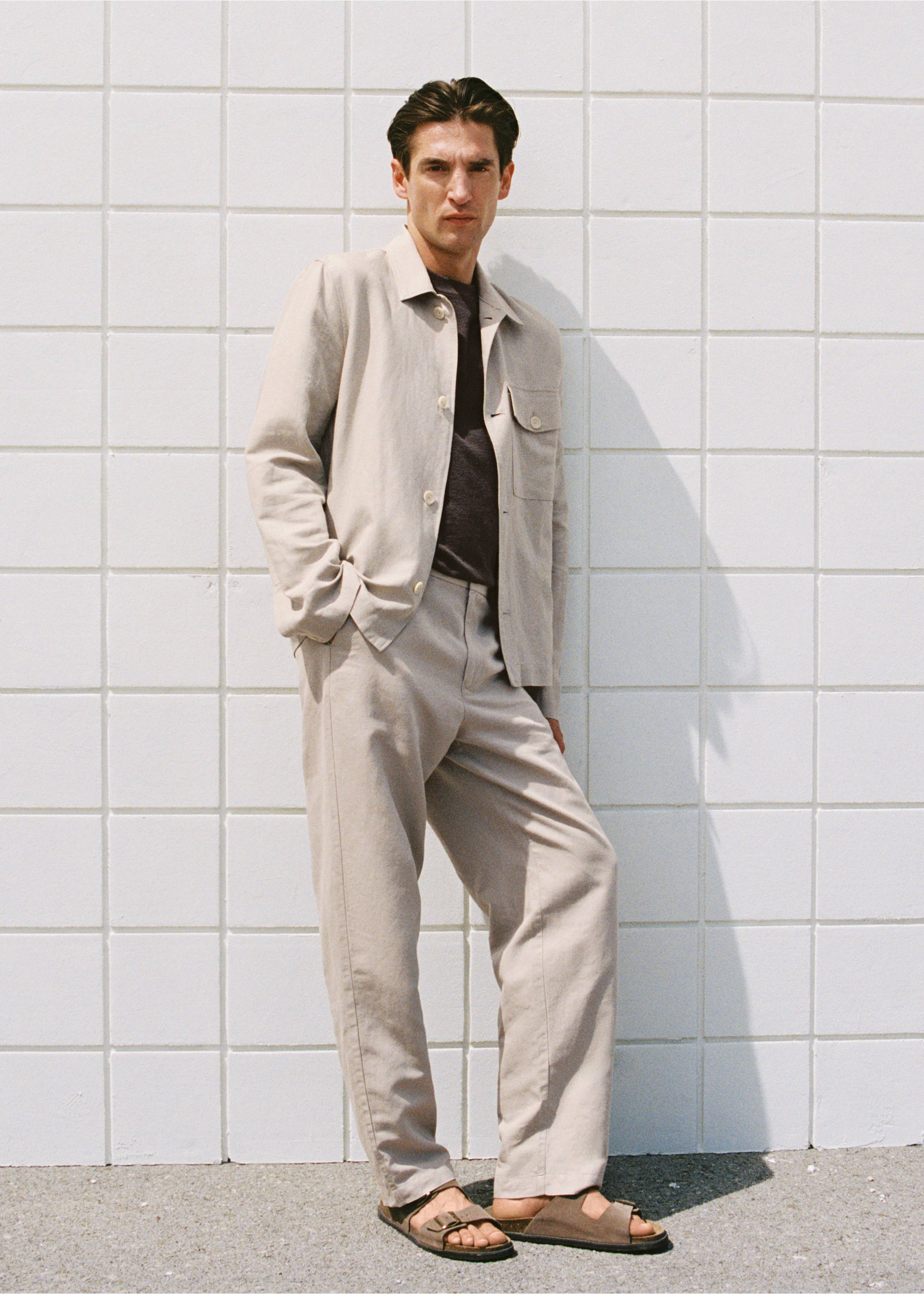 Regular-fit linen trousers - Details of the article 5, Sand. Ref: 87007891-00.