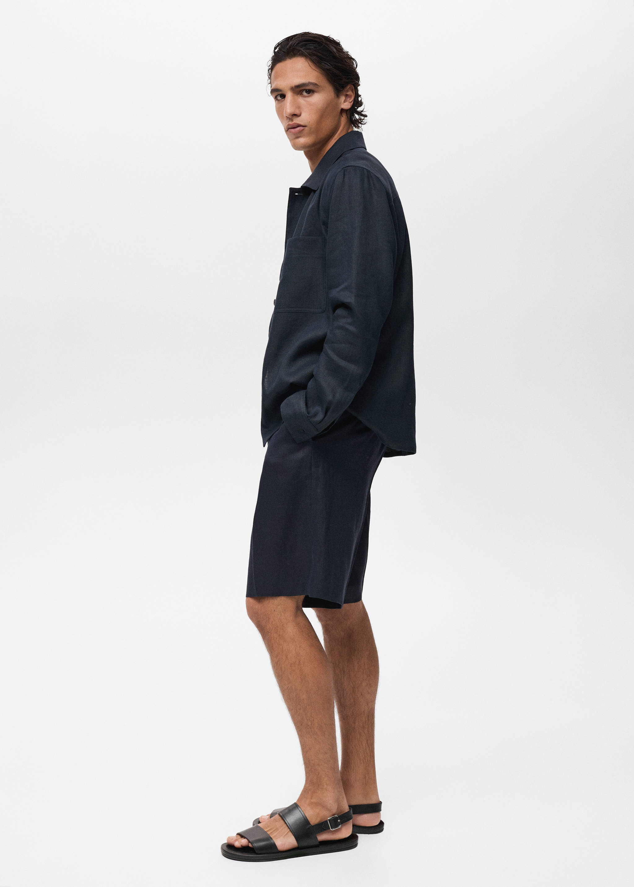 Calções slim fit de 100% linho - Pormenor do artigo 2