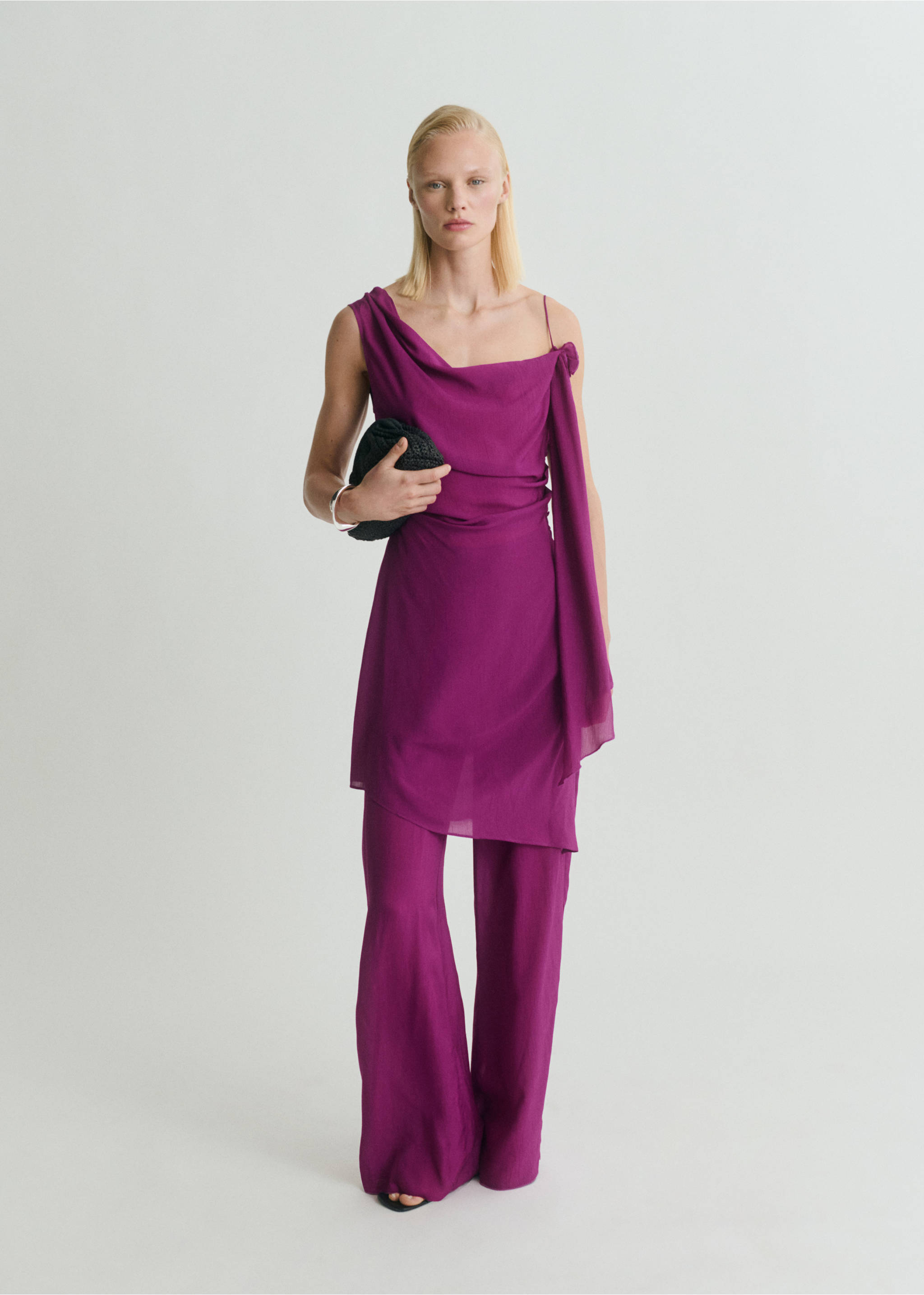 Long top with flower detail - General plane, Purple. Ref: 87008657-00.