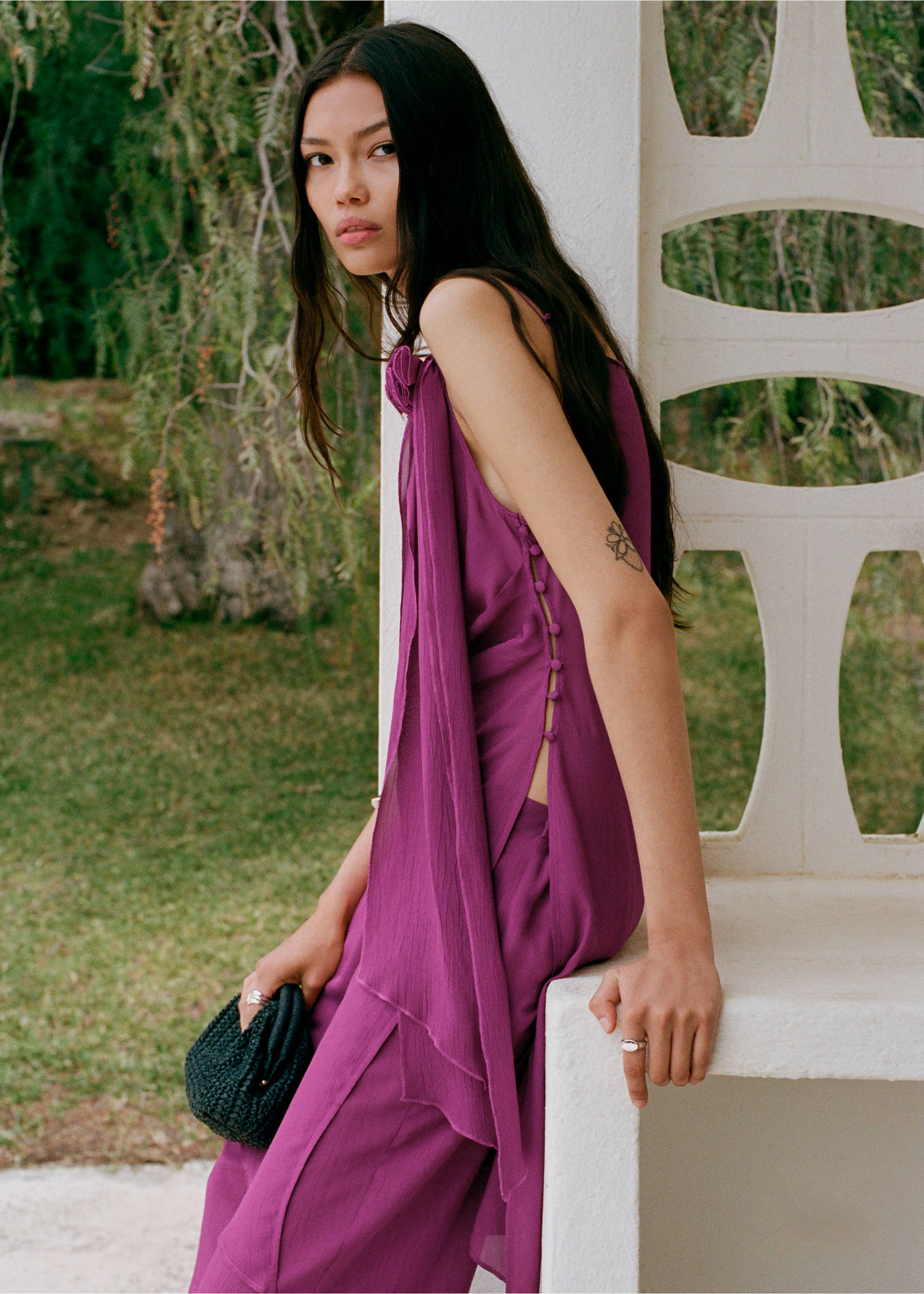 Long top with flower detail - Details of the article 7, Purple. Ref: 87008657-00.