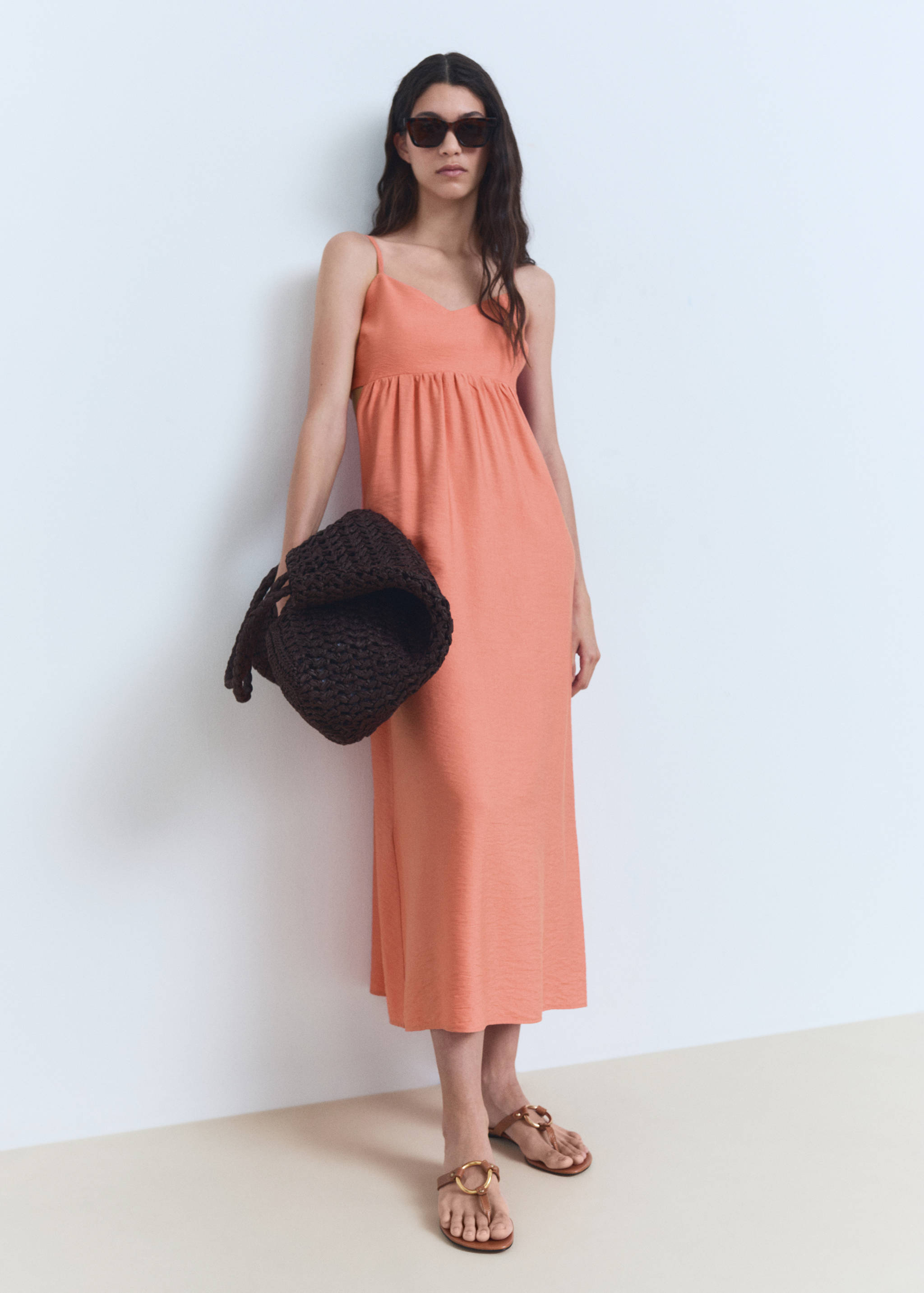 Cut-out midi-jurk - Overzichtstekening
