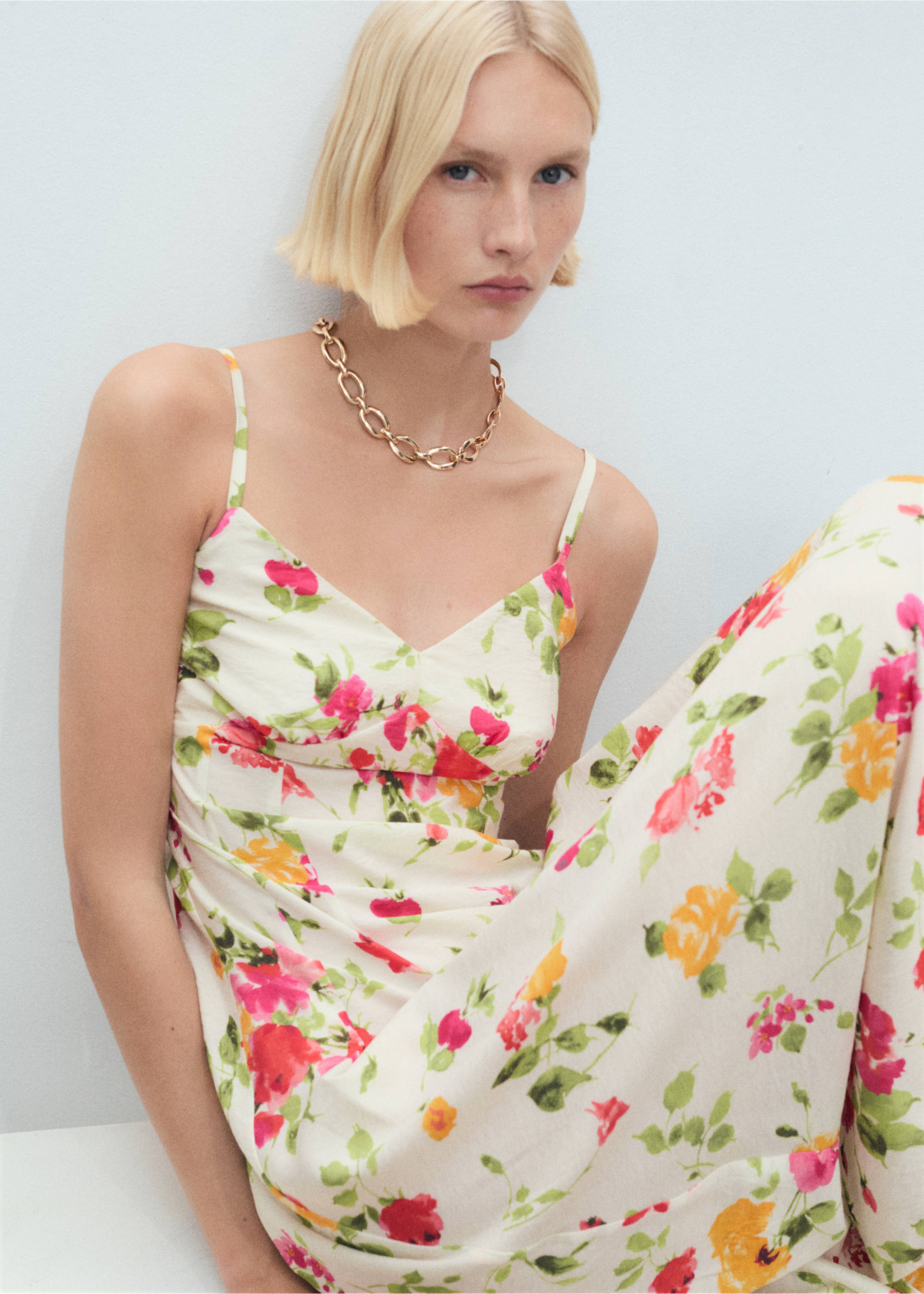 A-Linien-Kleid mit Blumenprint - Detail des Artikels 2, Ecru. Ref: 87009075-00.