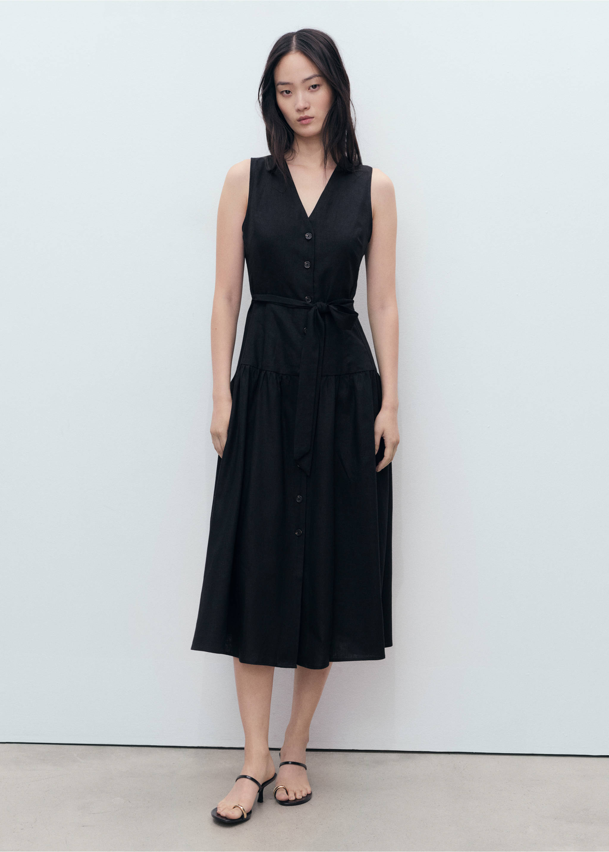 Vestido midi lino cinturón - Plano general, Negro. Ref: 87009078-00.