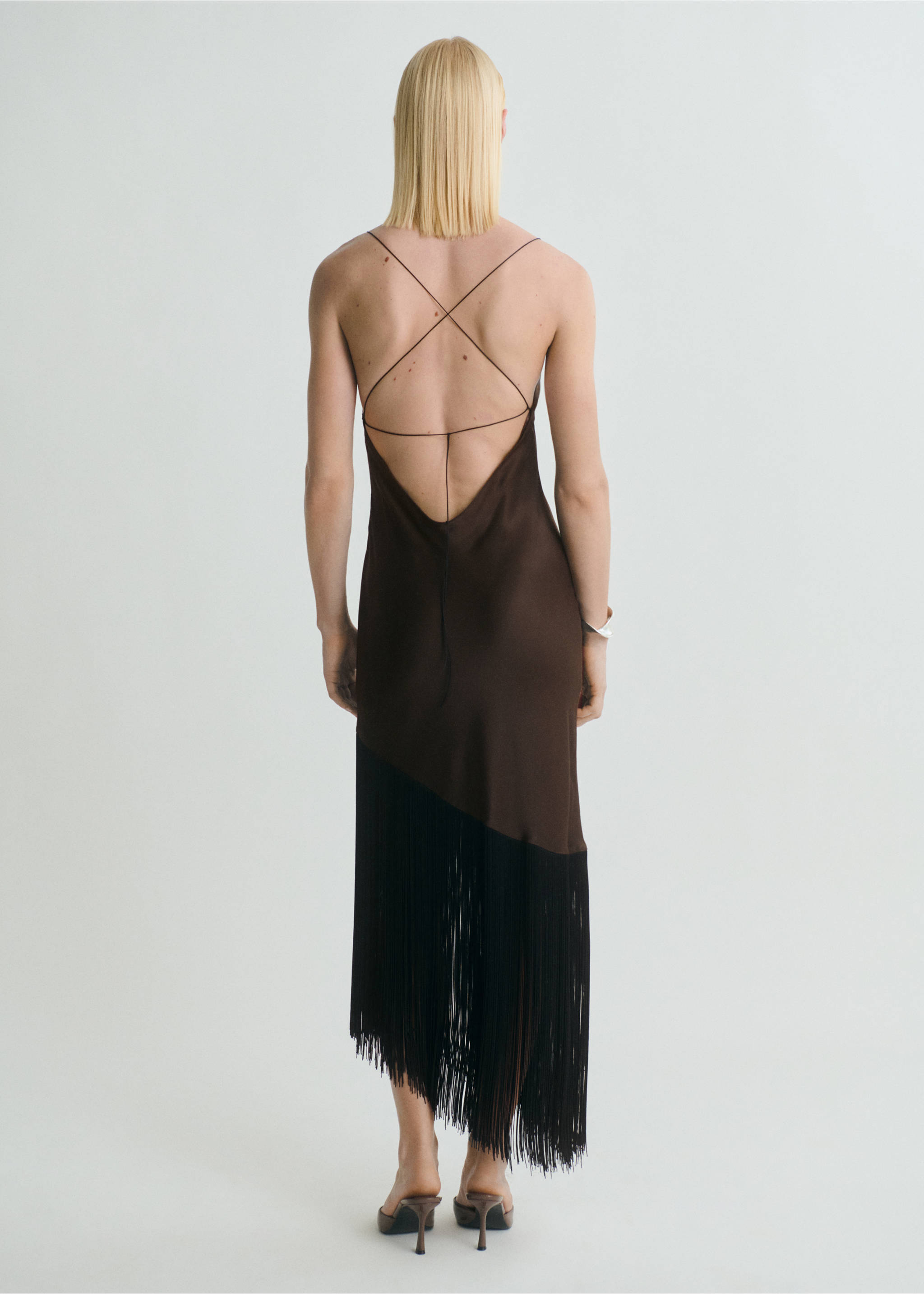 Asymmetrical satin dress with fringes - Reverse of the article, Brown. Ref: 87009089-00.