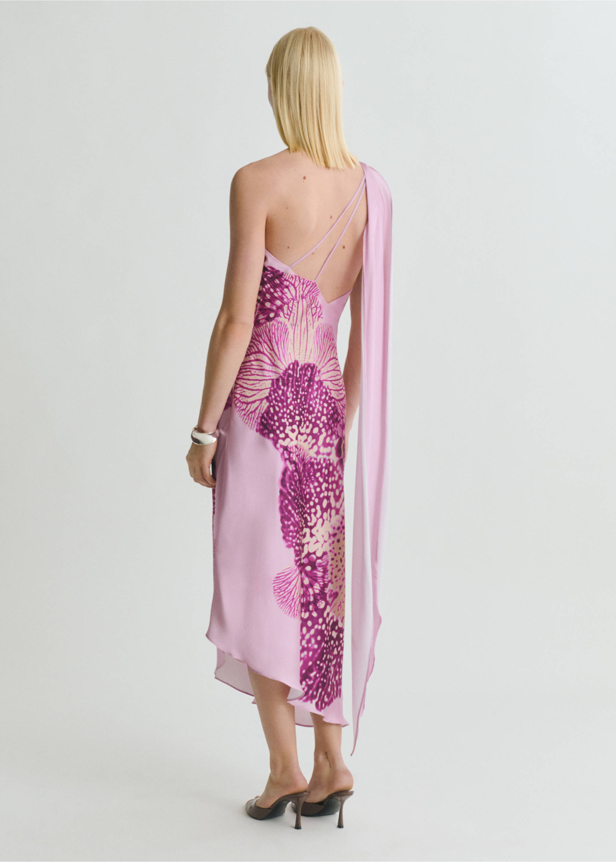 Satin scarf dress with maxi-flower print - Reverse of the article, Light/Pastel Purple. Ref: 87009092-00.
