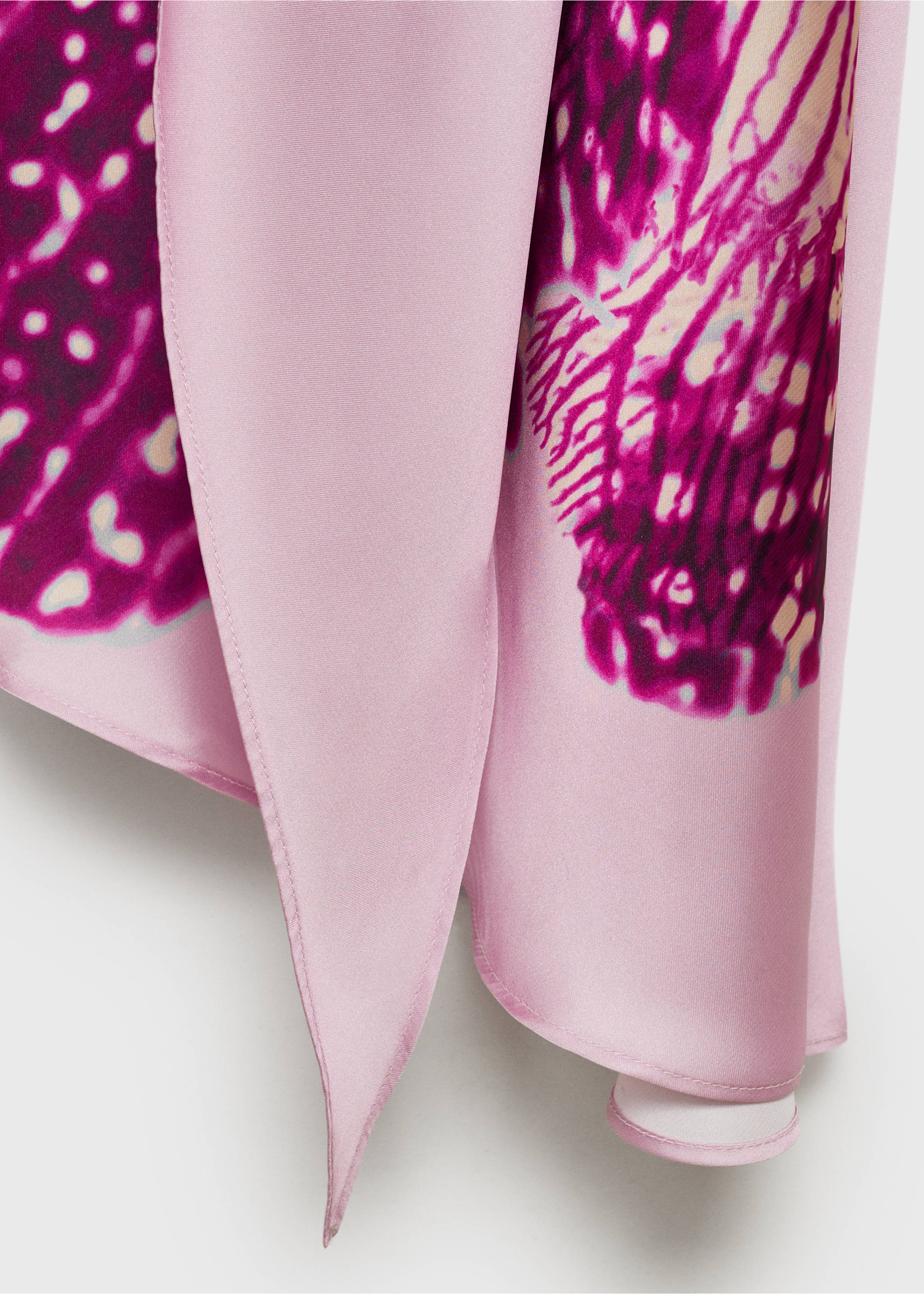 Satin scarf dress with maxi-flower print - Details of the article 8, Light/Pastel Purple. Ref: 87009092-00.
