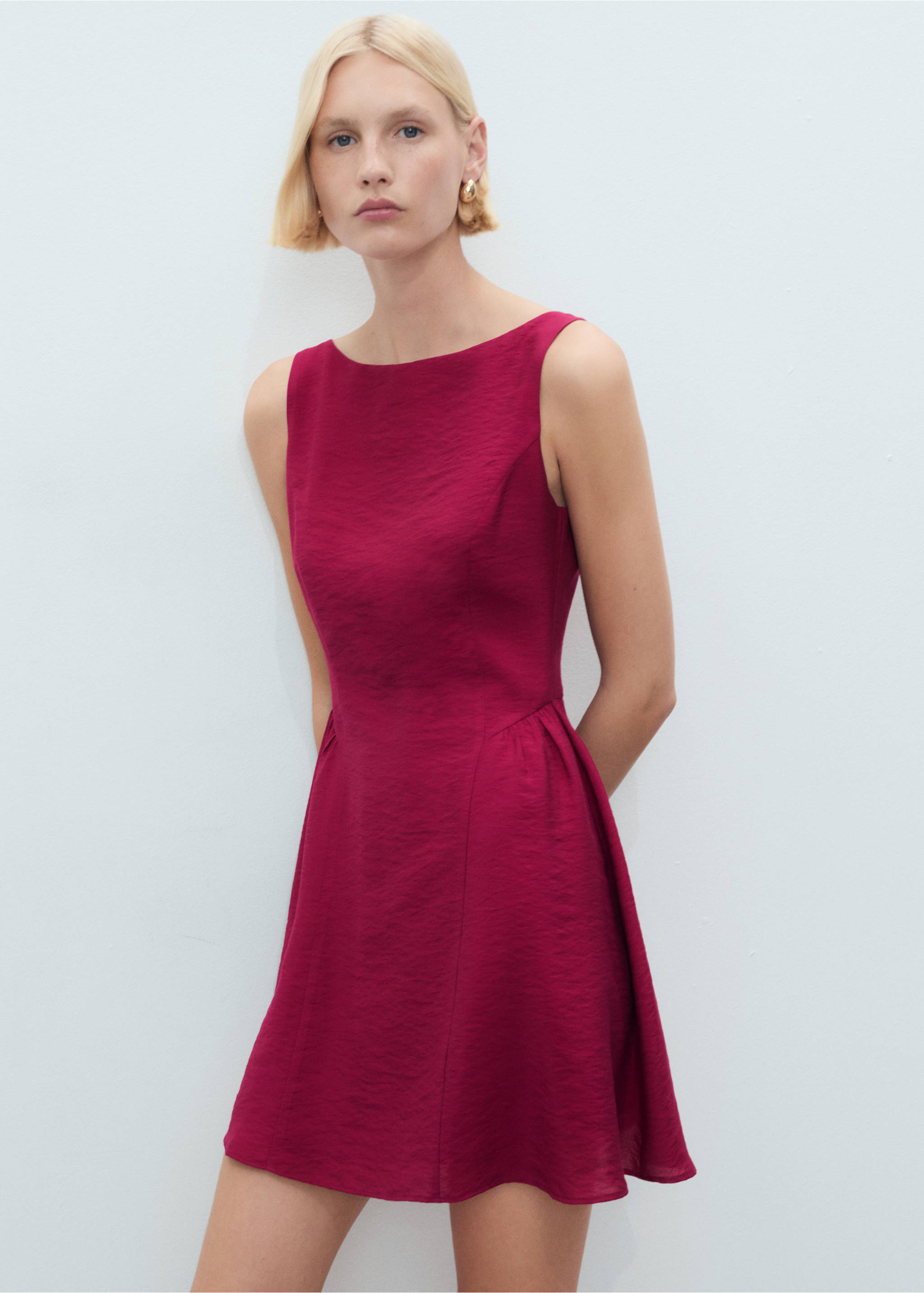Vestido curto evasé - Plano médio, Vermelho. Ref: 87009096-00.