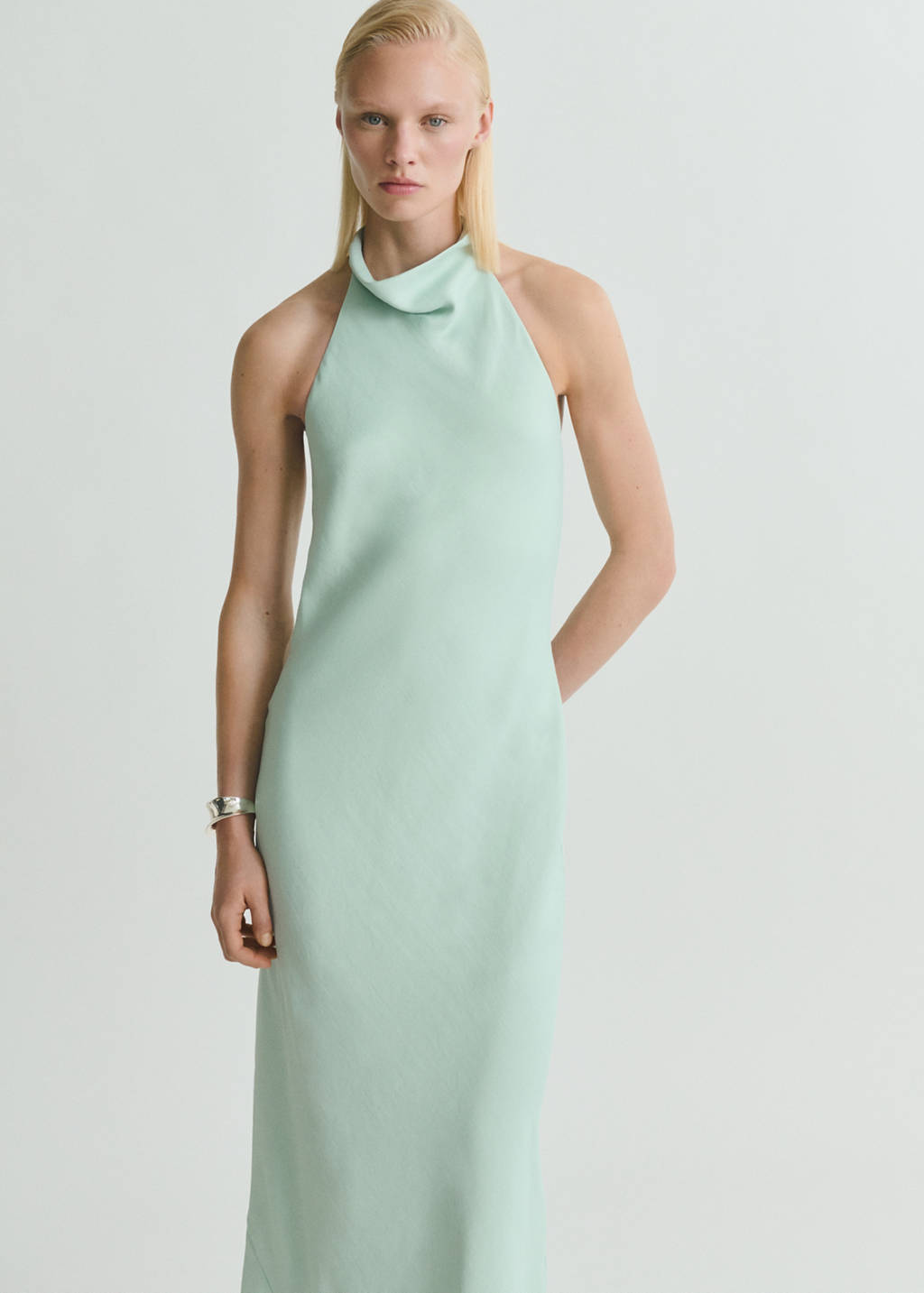 Satin halter neck dress - Women | MANGO OUTLET Romania