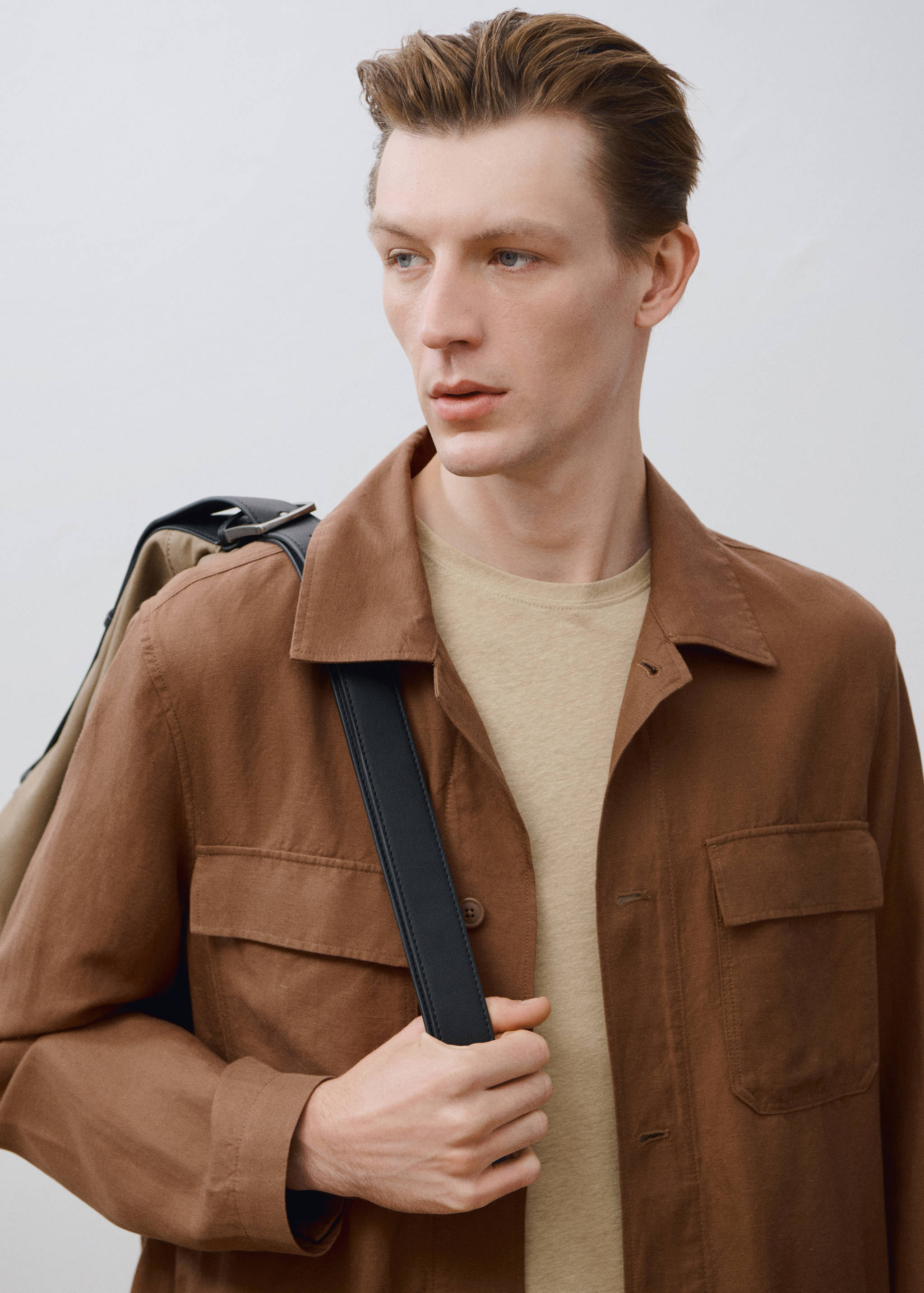 Bowling-style overshirt in a linen blend - Details of the article 3