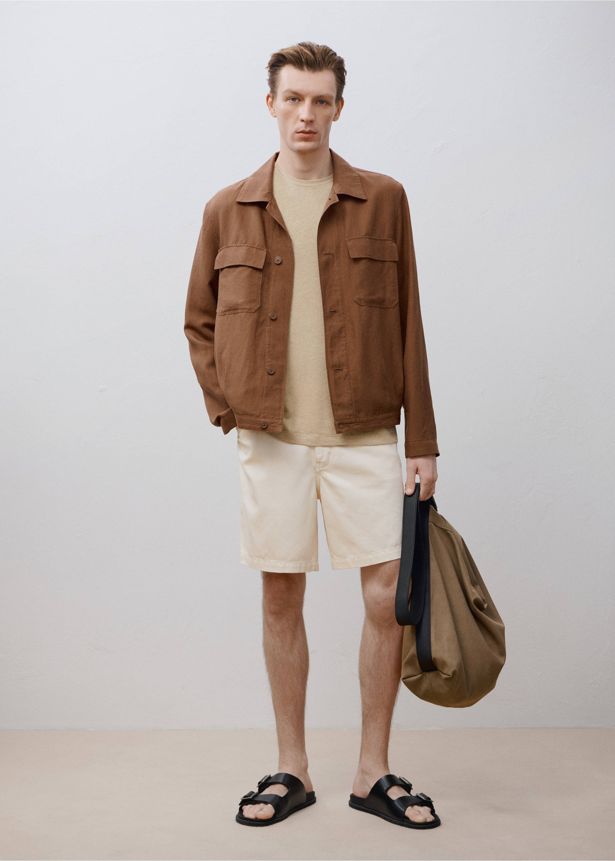Bowling-style overshirt in a linen blend - Details of the article 5, Tobacco Brown. Ref: 87009208-00.