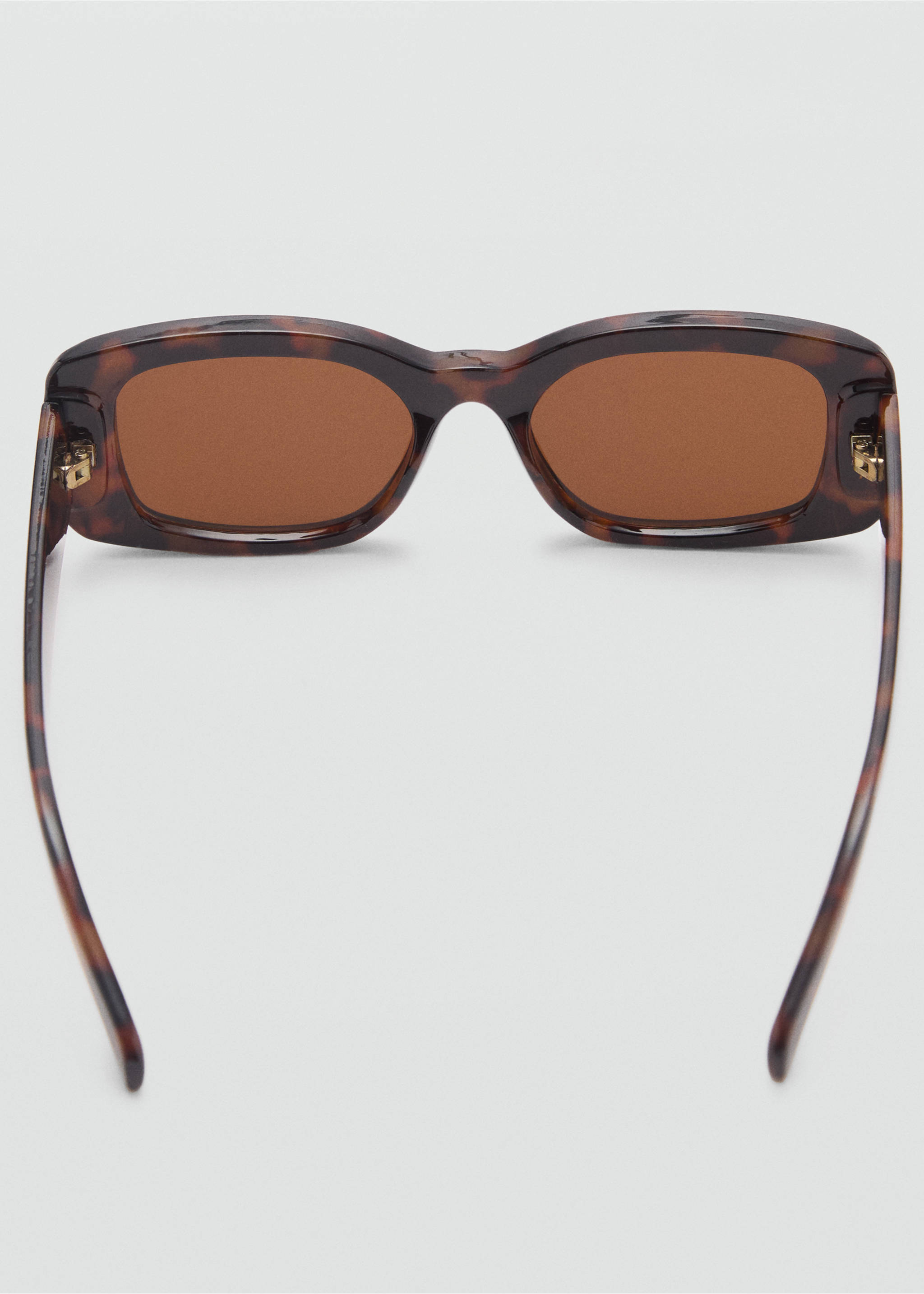 Sonnenbrille mit viereckiger Brillenfassung - Detail des Artikels 1, Schokolade. Ref: 87010233-00.