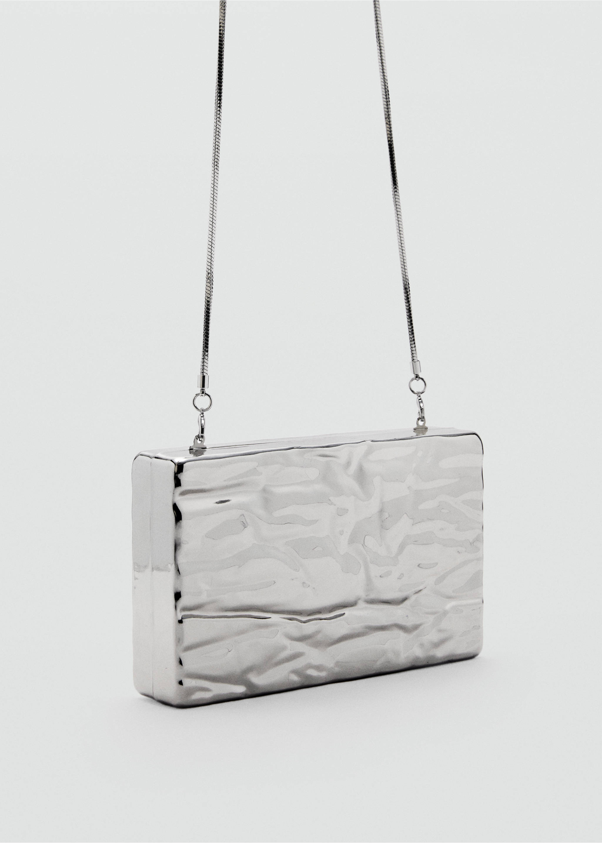 Bolso clutch textura - Plano medio, Plata. Ref: 87010277-00.