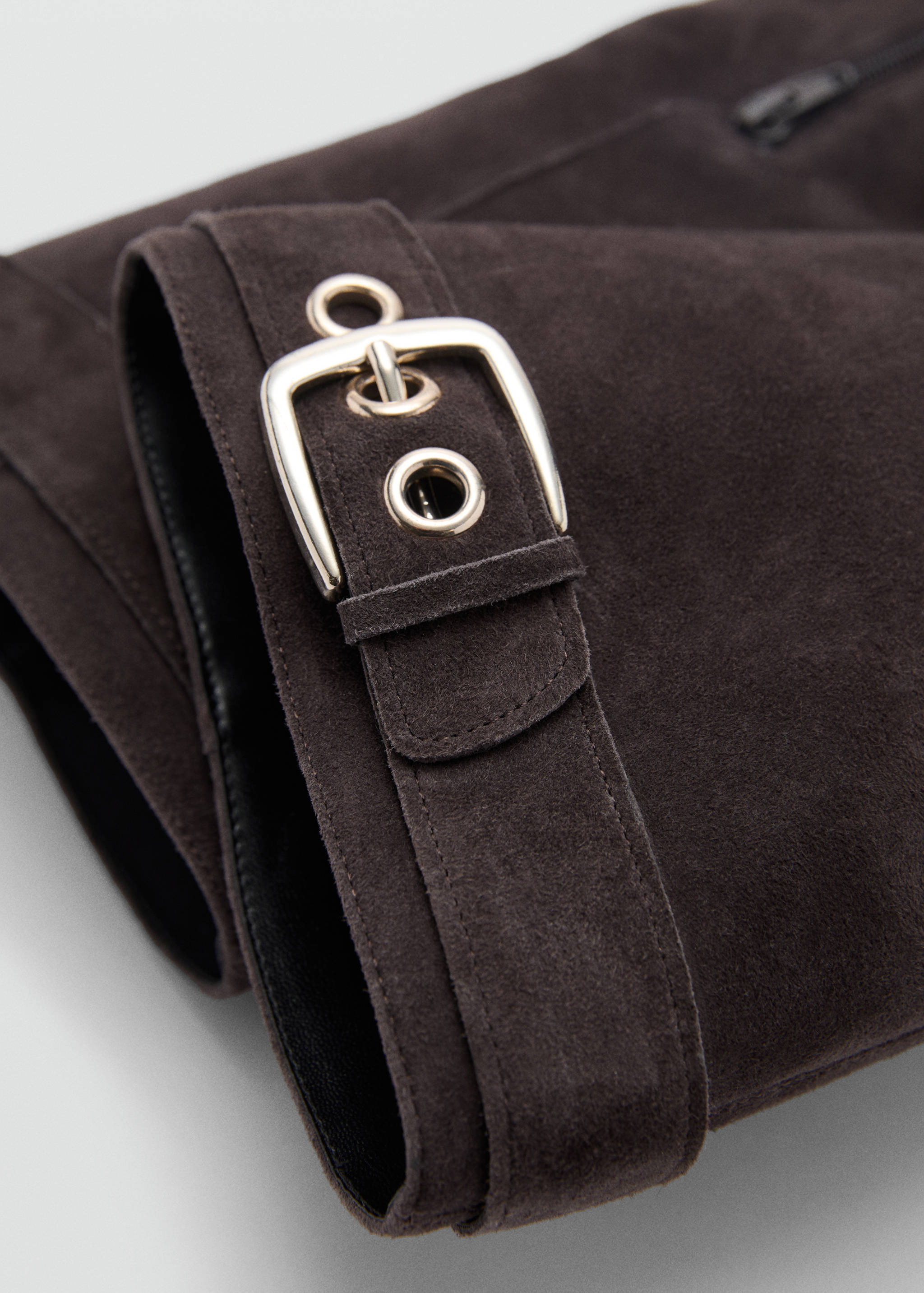 Bota piel serraje detalle hebillas - Detalle del artículo 2