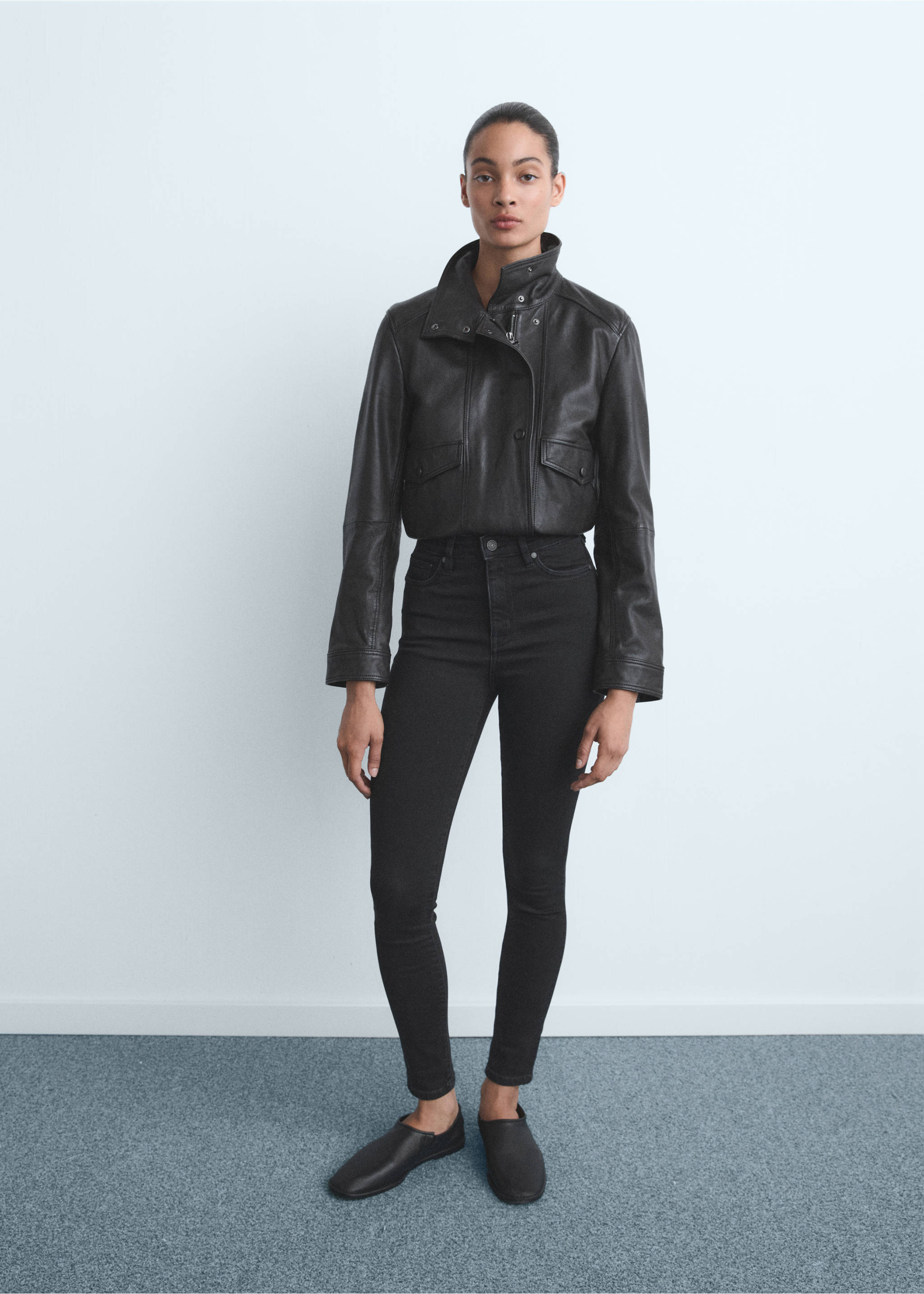 Skinny traperice visokog struka - Opći prikaz, Crni denim. Ref: 87010285-00.
