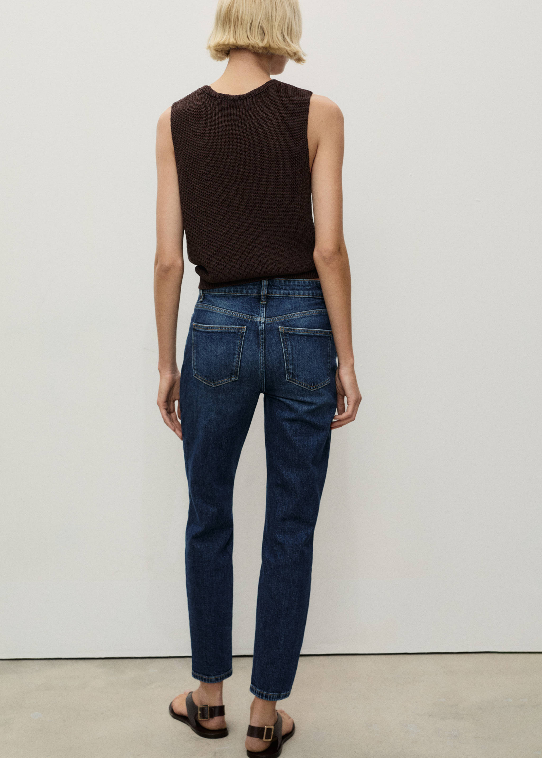 Newmom comfort high-waist jeans - Achterkant van het artikel