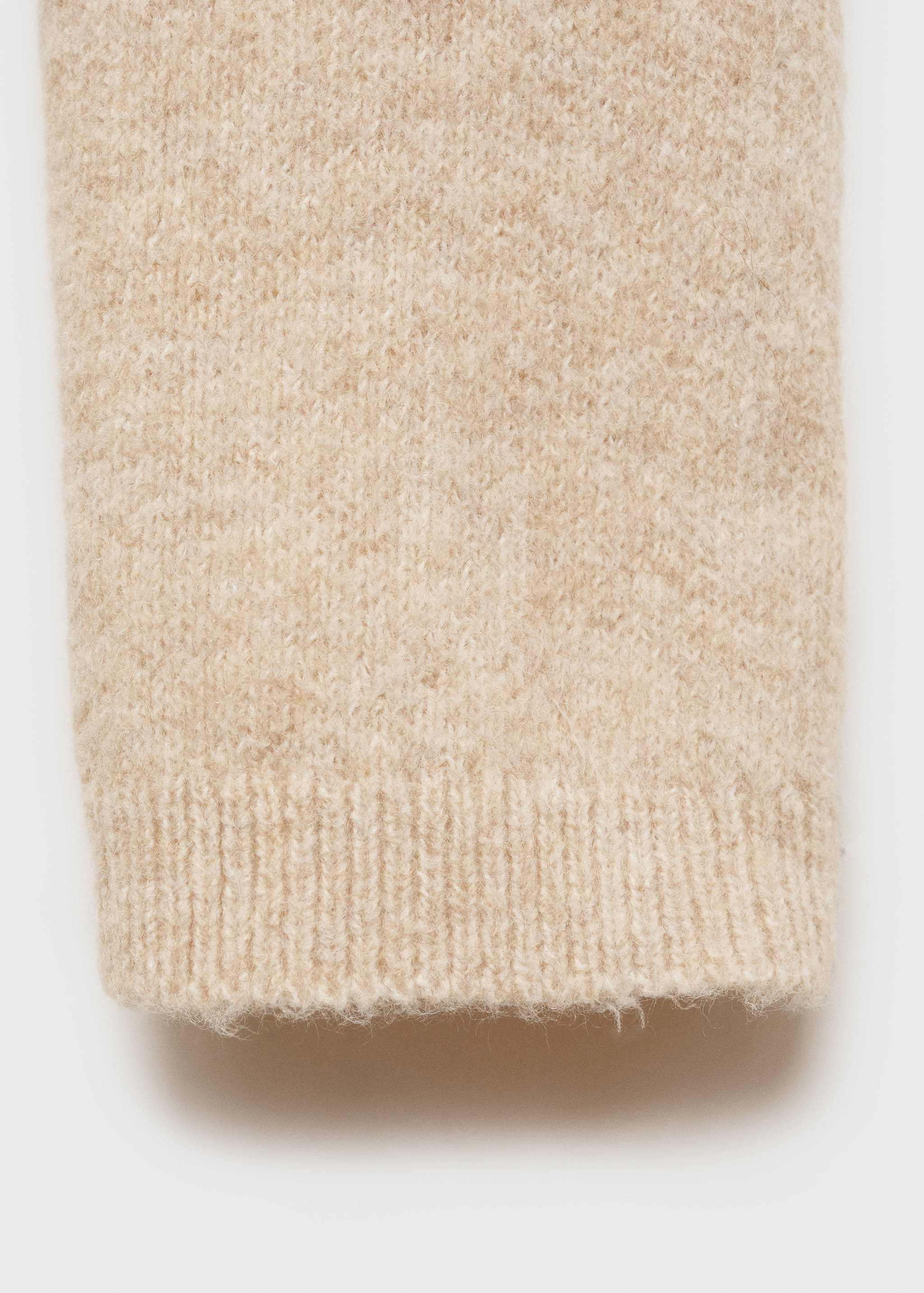 Camisola gola com dobra - Pormenor do artigo 8