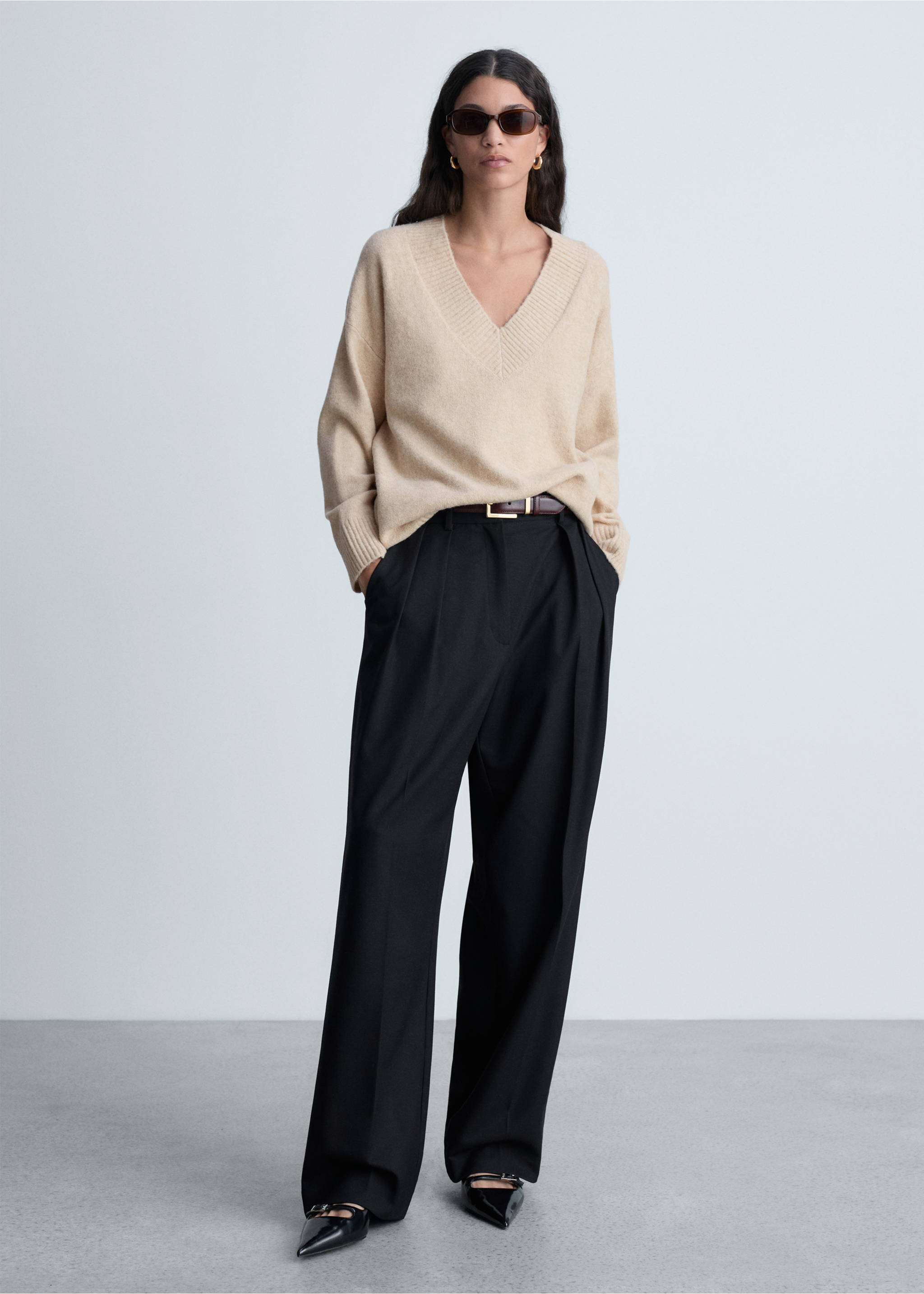 Oversized-Pullover mit V-Ausschnitt - Allgemeine Ansicht, Beige. Ref: 87010292-00.