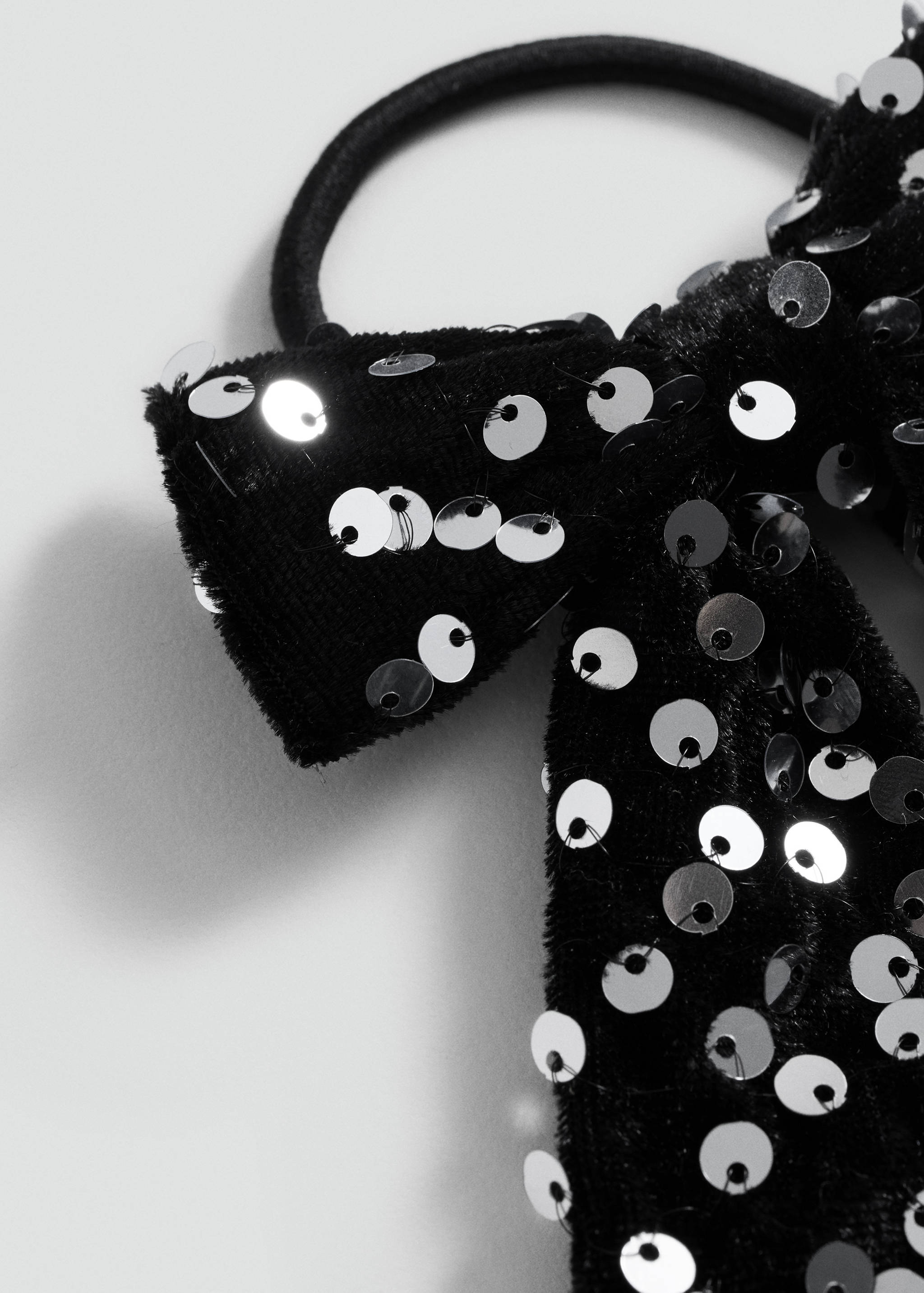 Bow scrunchie - Medium plane