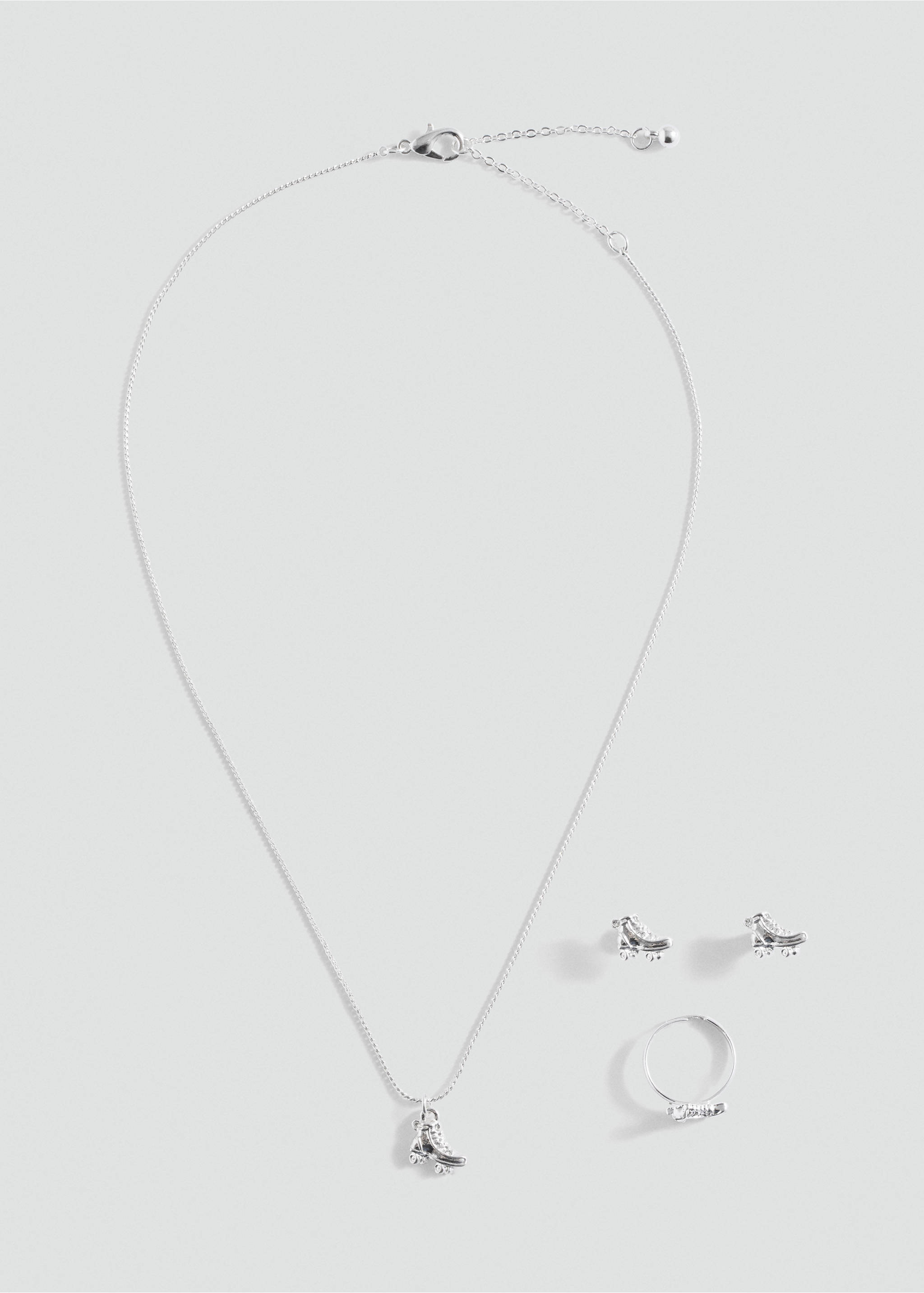 Set aus Halskette, Ring und Ohrringen - Artikel ohne Model, Silber. Ref: 87010327-00.