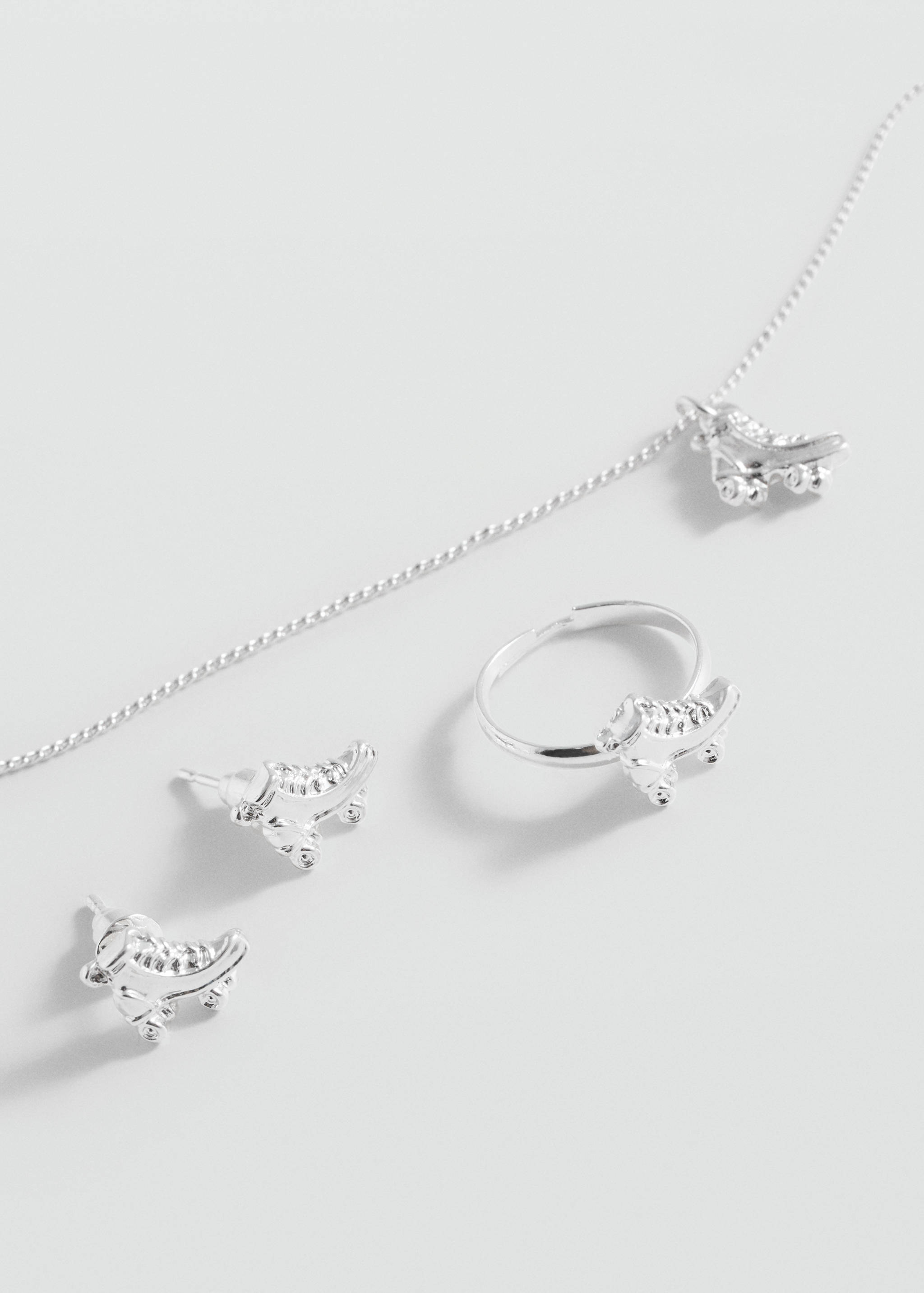 Set aus Halskette, Ring und Ohrringen - Mittlere Ansicht