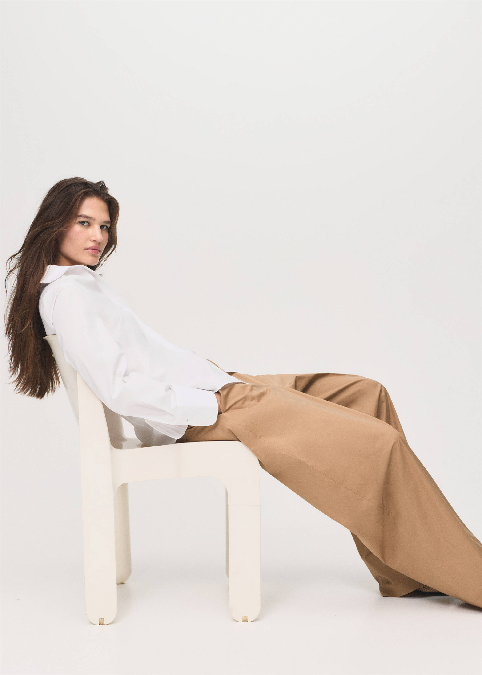 Fitted cotton shirt - Details of the article 2