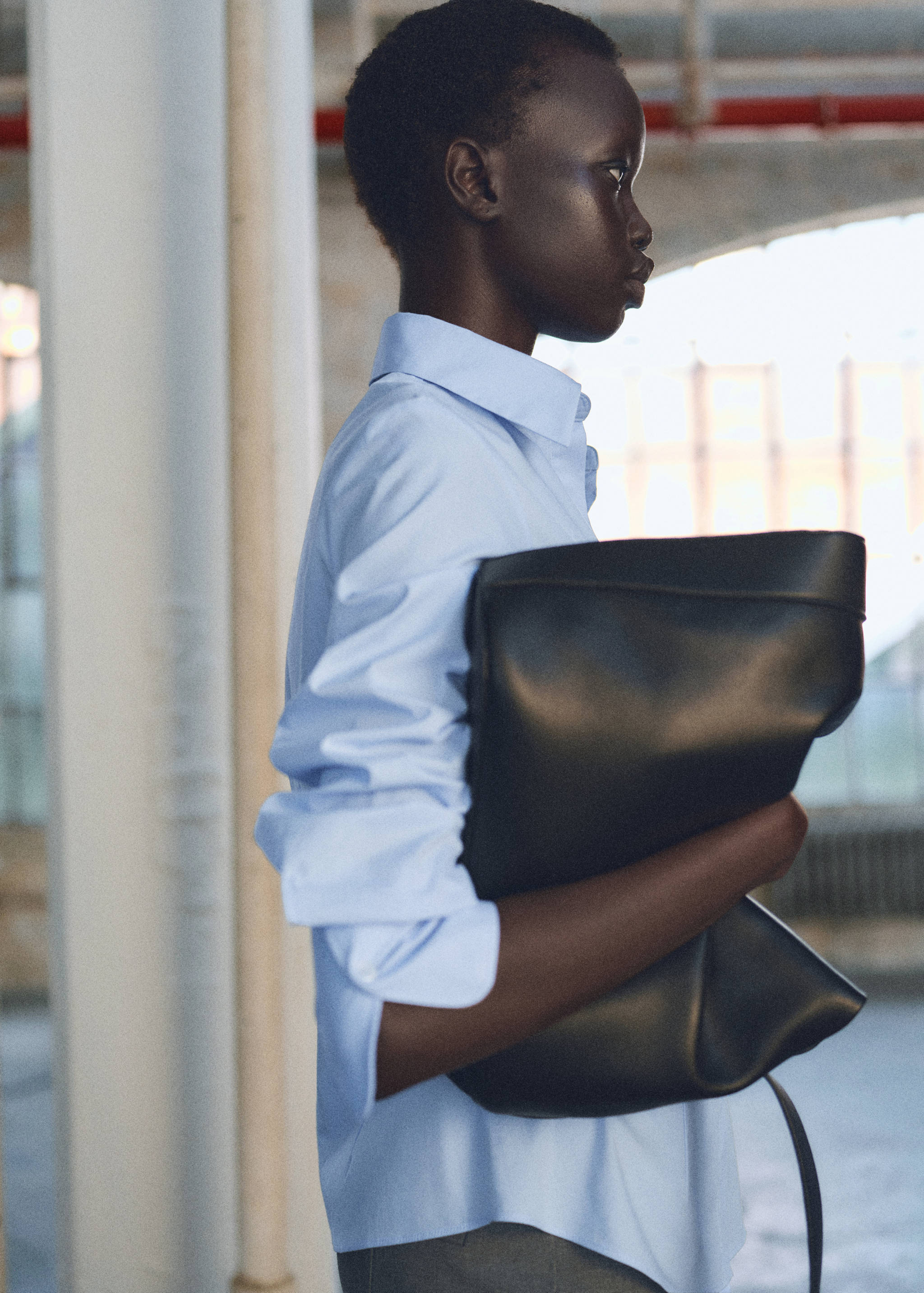 Fitted cotton shirt - Details of the article 2