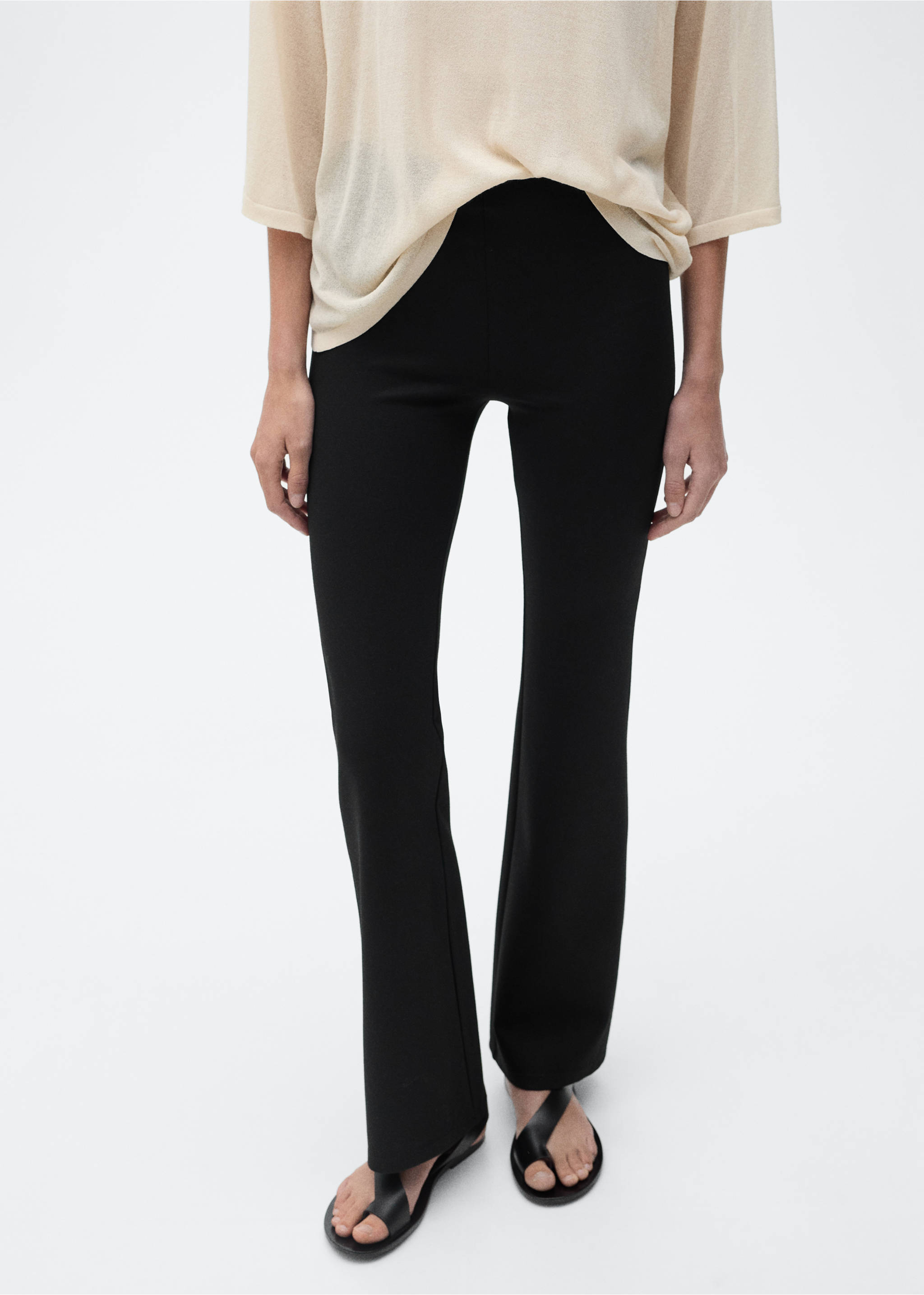 Leggings boca de sino - Plano médio, Preto. Ref: 87010354-00.