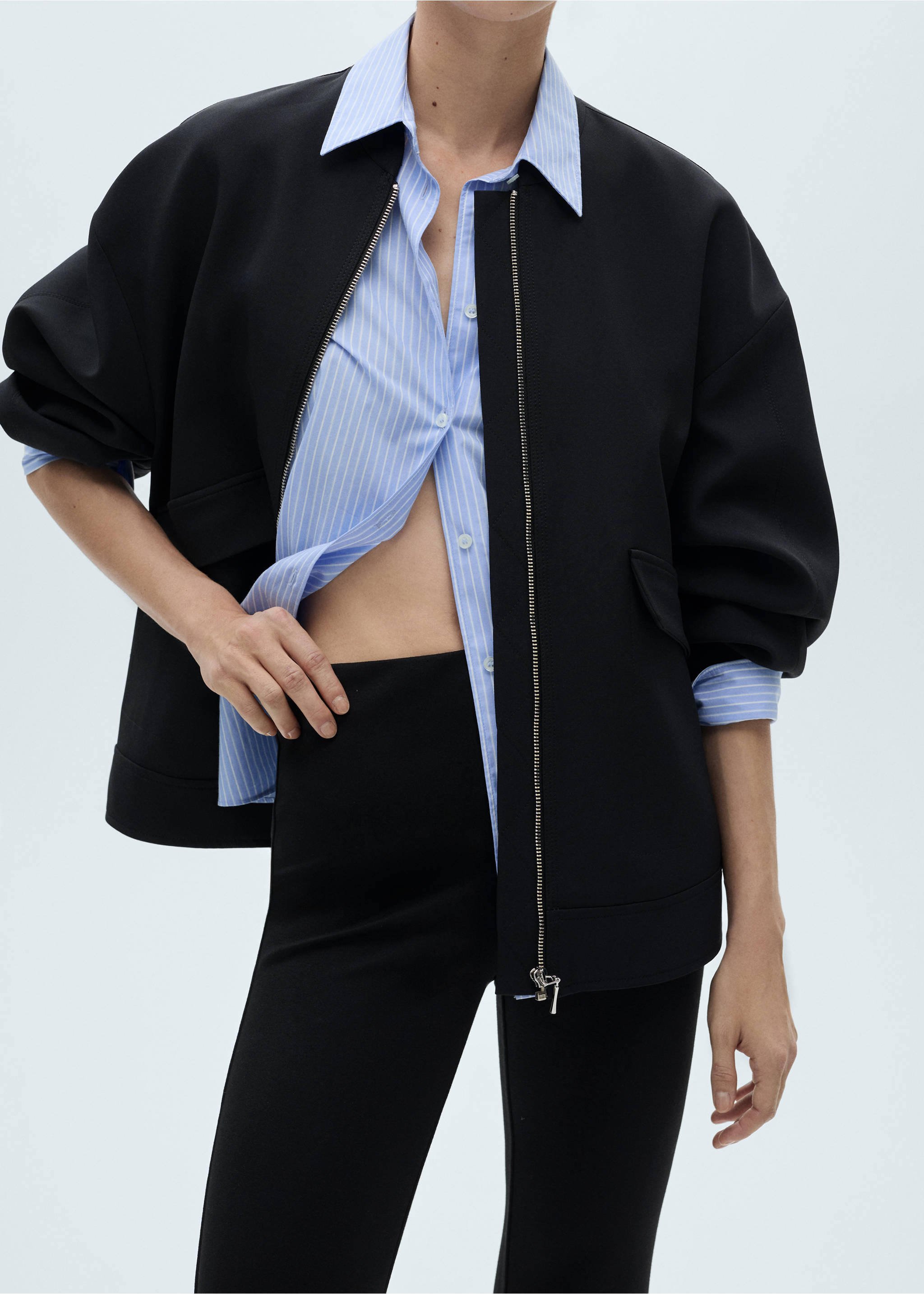 Leggings boca de sino - Pormenor do artigo 6, Preto. Ref: 87010354-00.