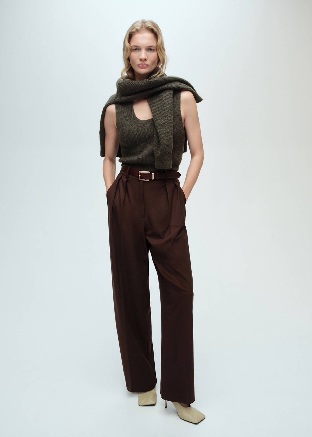 Knitted cropped top