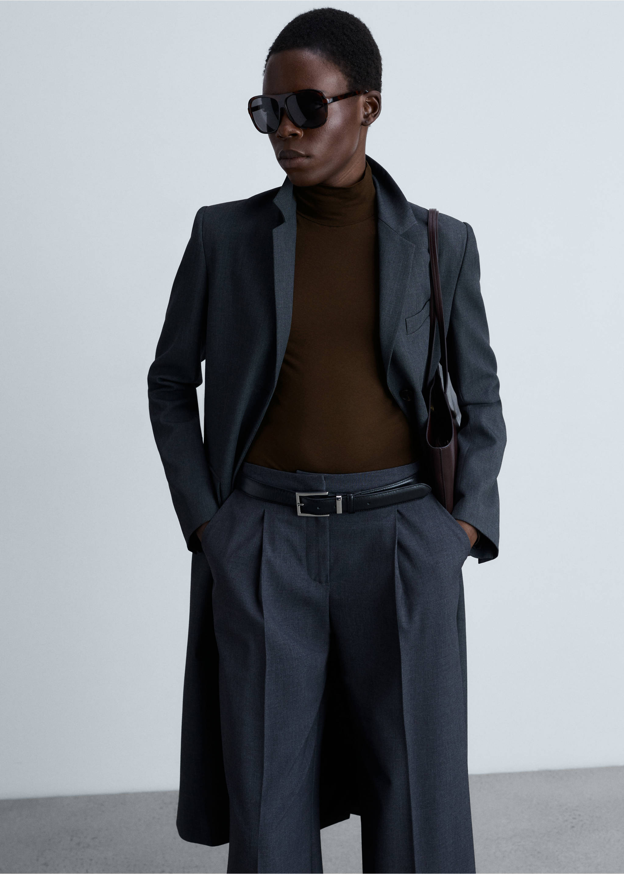 Perkins-neck long-sleeved t-shirt - Details of the article 3, Brown. Ref: 87010432-00.