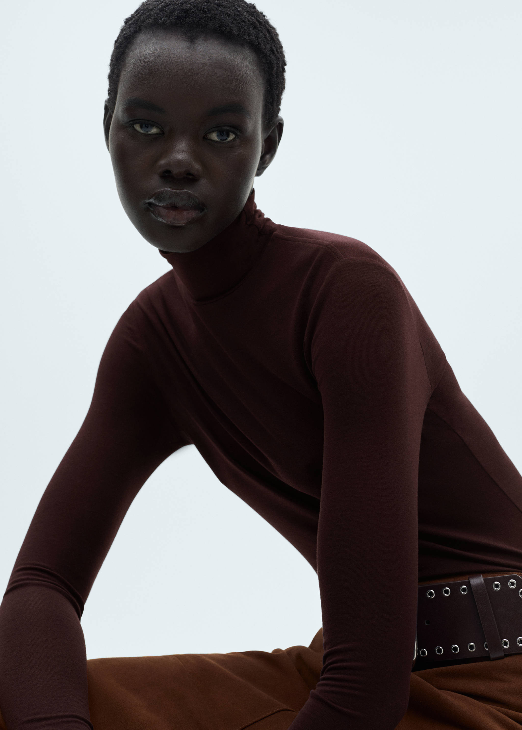 Langärmliges T-Shirt mit halbhohem Kragen - Detail des Artikels 2