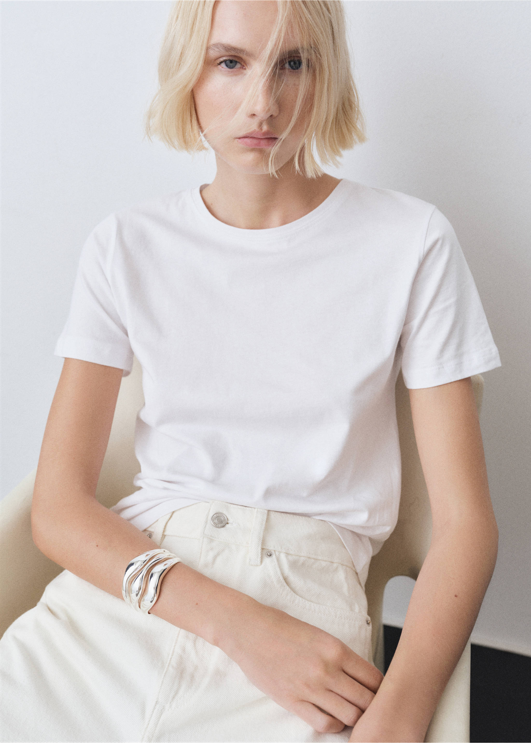 Short-sleeved cotton t-shirt - Medium plane, White. Ref: 87010434-00.