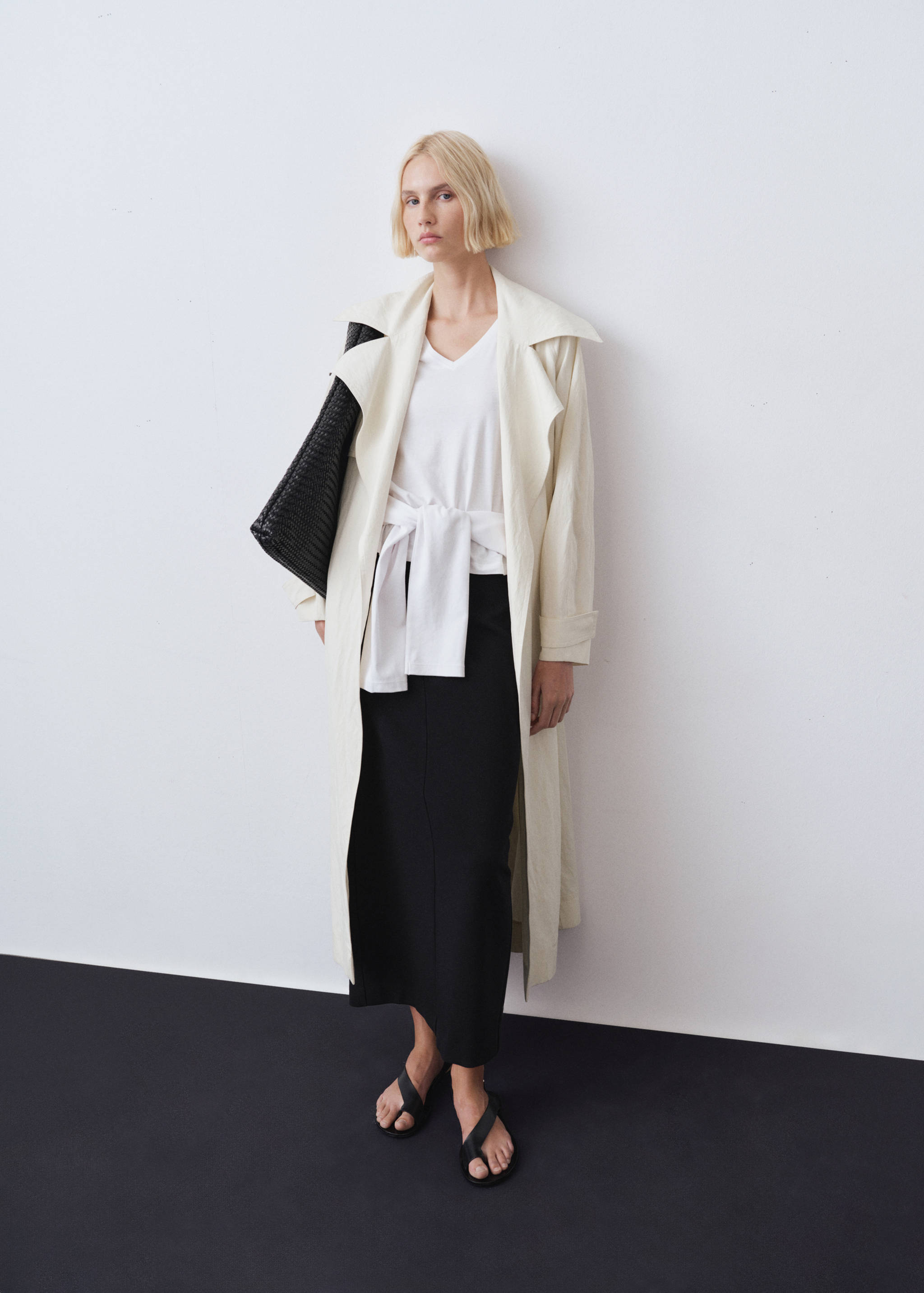 V-neck cotton T-shirt - General plane