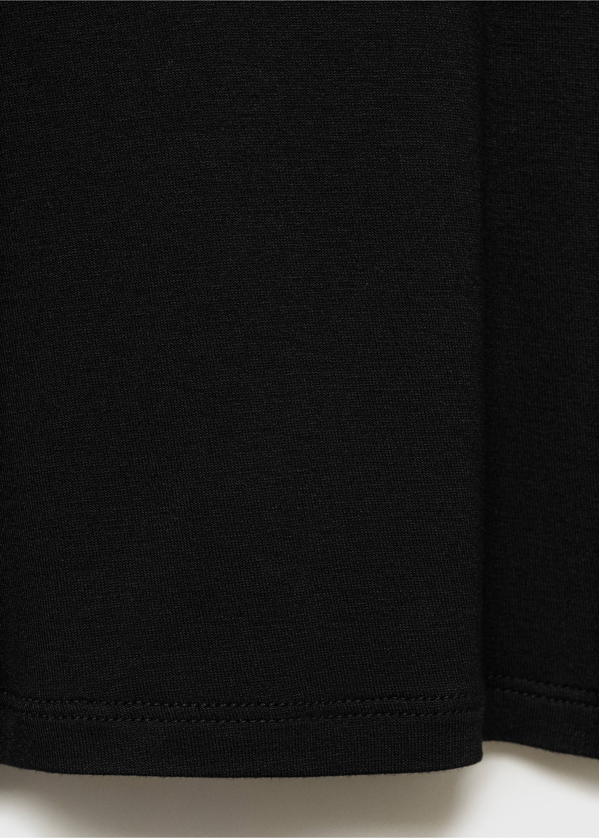 Tailliertes Langarm-T-Shirt - Detail des Artikels 8, Schwarz. Ref: 87010438-00.