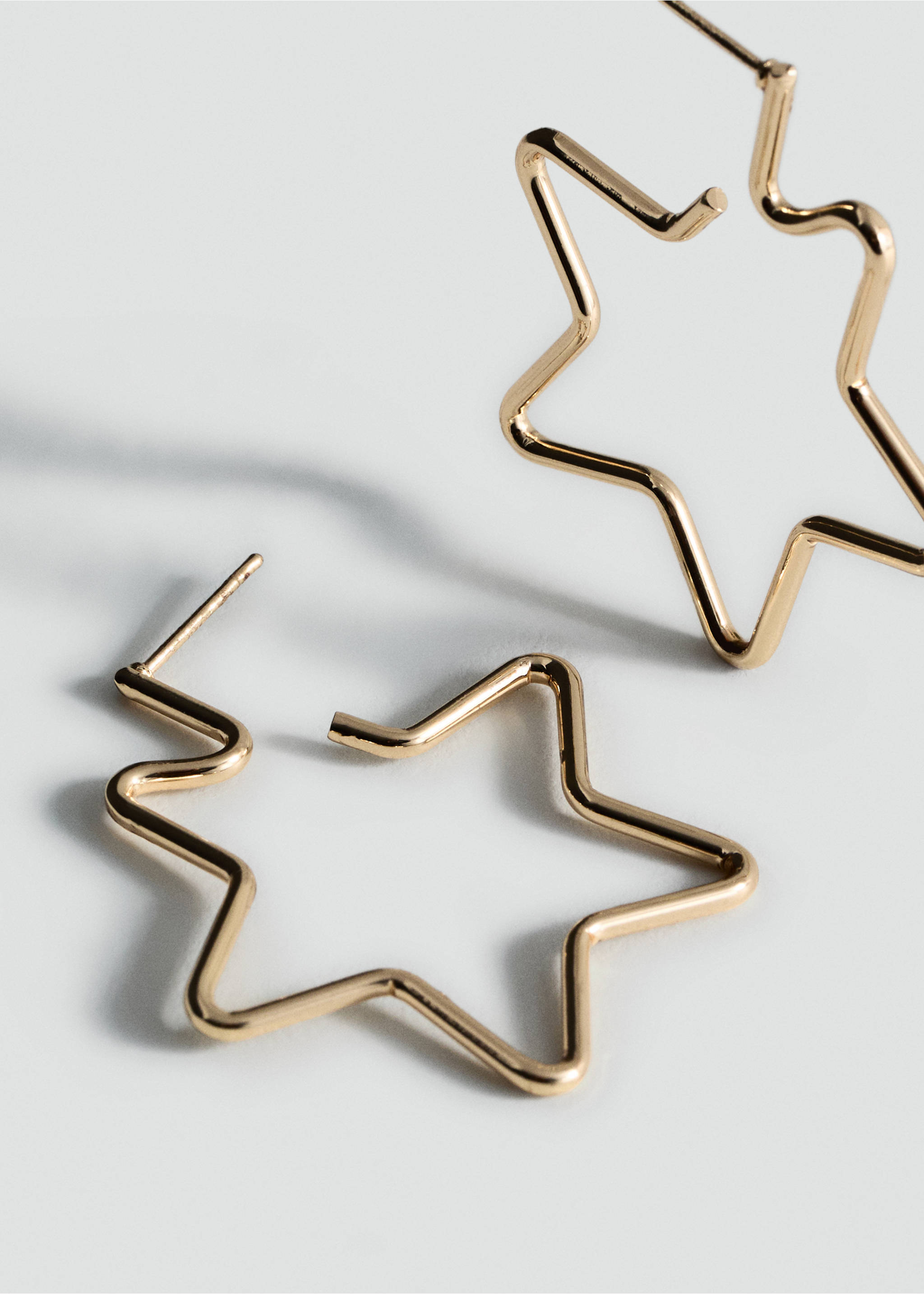 Star hoop earrings - Medium plane, Gold. Ref: 87010443-00.