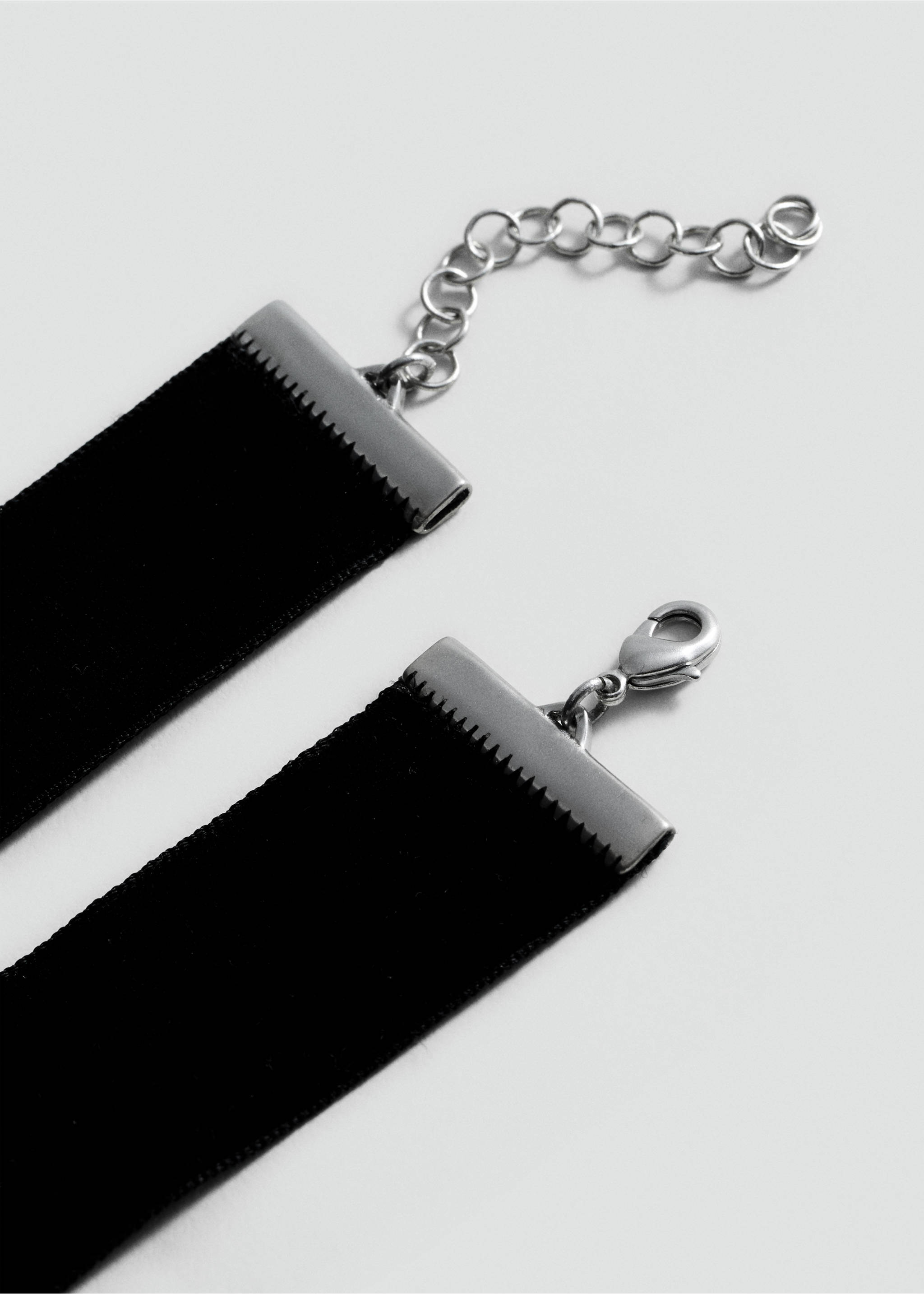 Collar choker flor cristales - Detalle del artículo 1, Plata. Ref: 87010453-00.