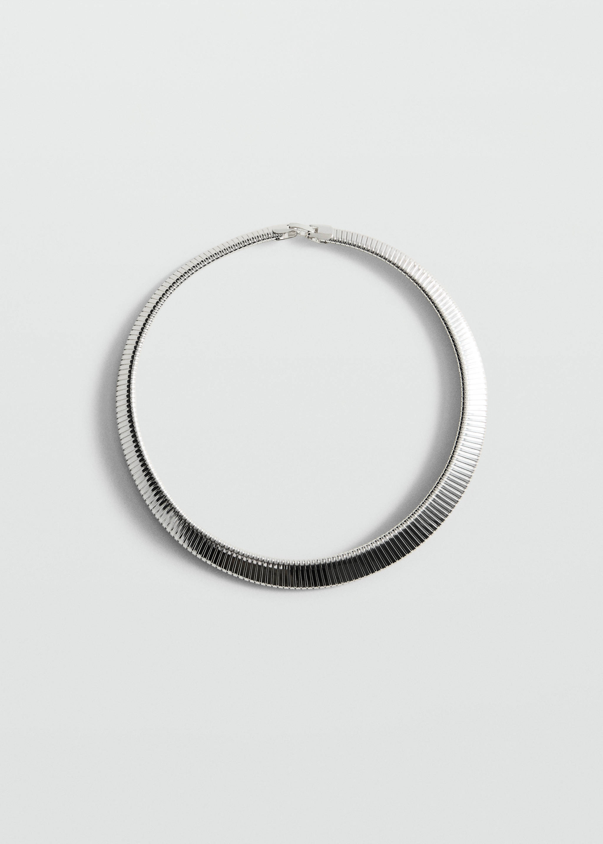 Rigid textured necklace - Article without model