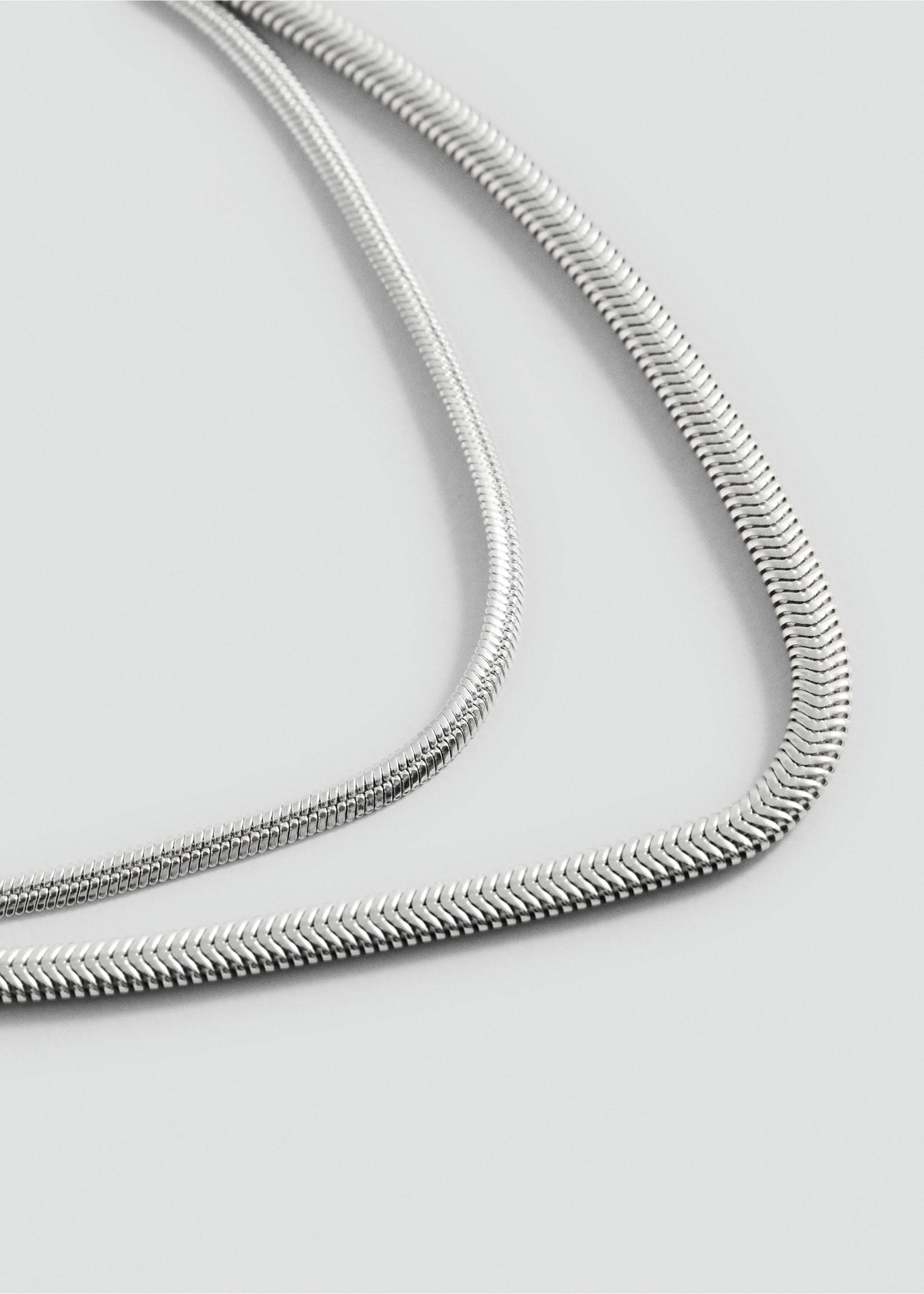 Dubbelt texturerat halsband - Bild av mittparti, Silverfärgad. Ref: 87010462-00.