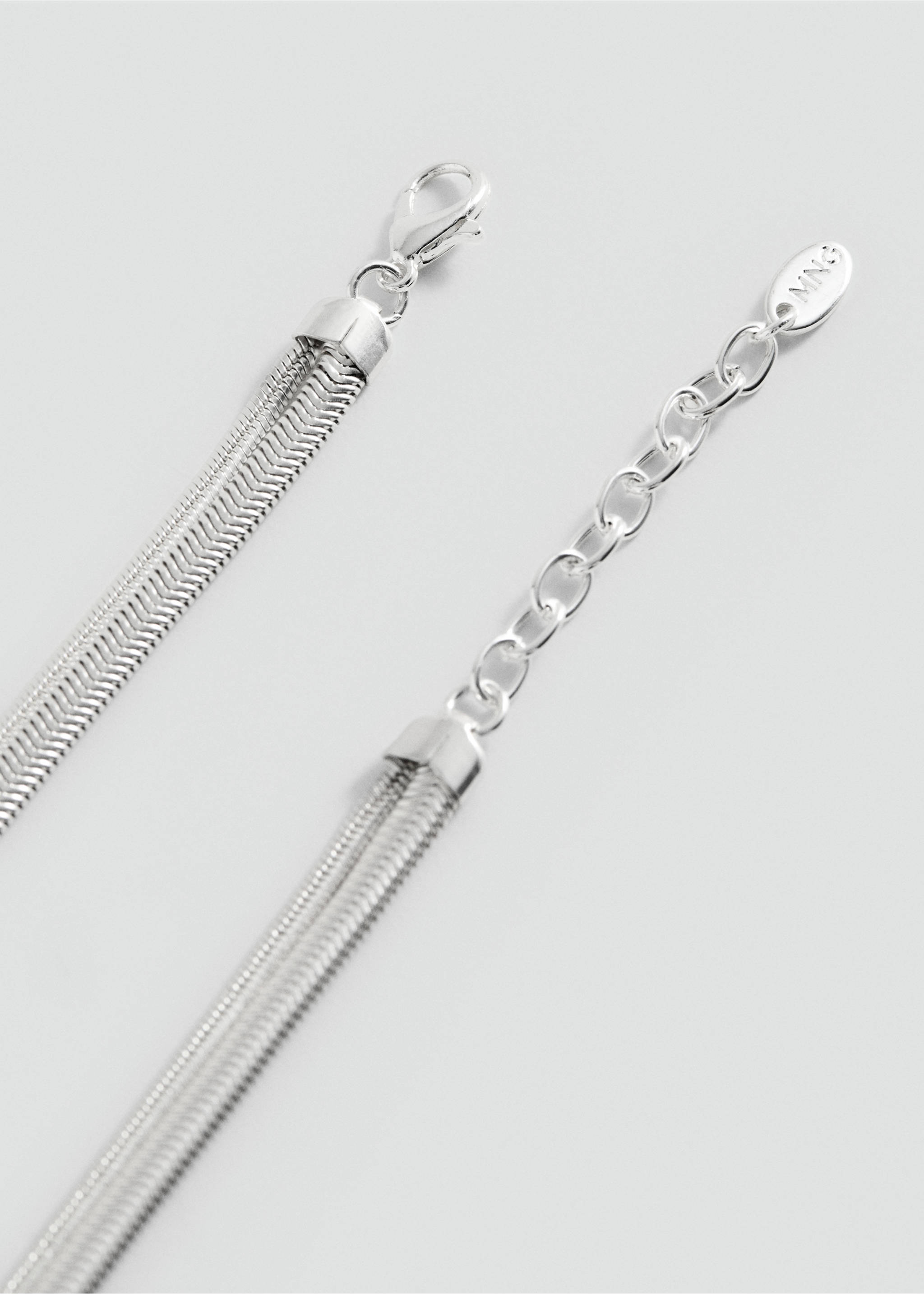 Dubbelt texturerat halsband - Detaljer om artikeln 1, Silverfärgad. Ref: 87010462-00.