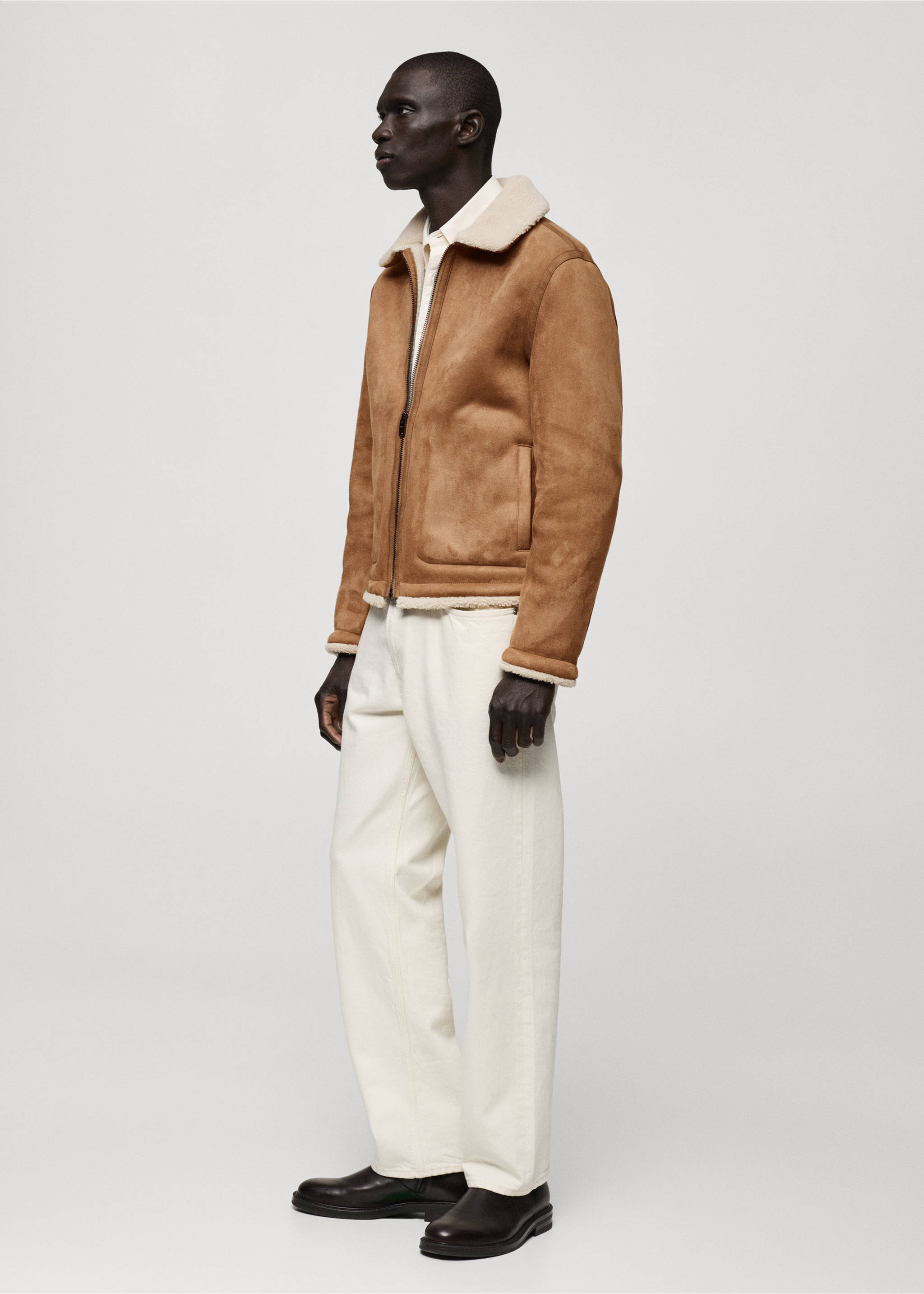 Double face jacket with sheepskin details - Details of the article 2, Medium Brown. Ref: 87010578-00.