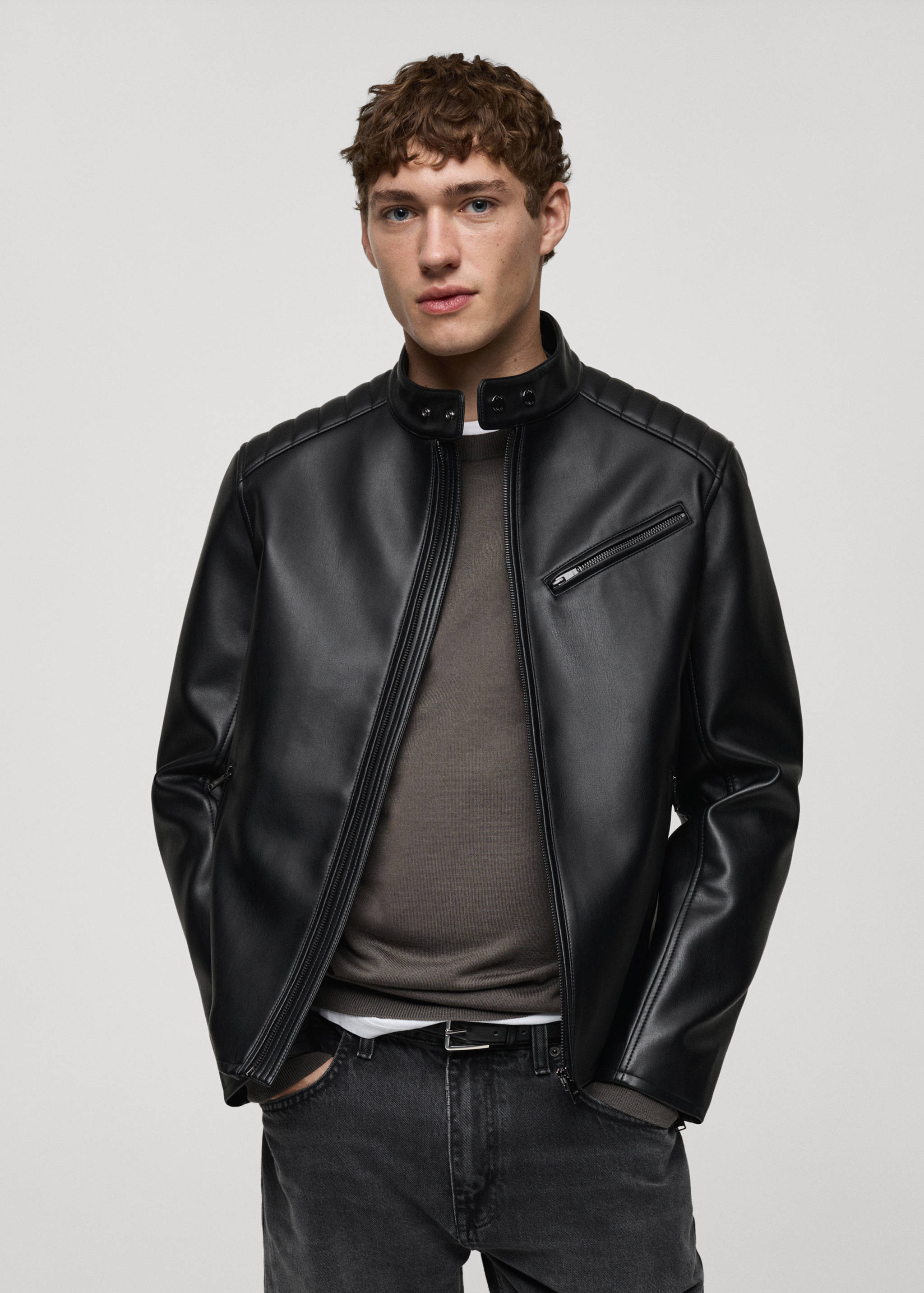 Faux leather jacket with stitching detail - Medium plane