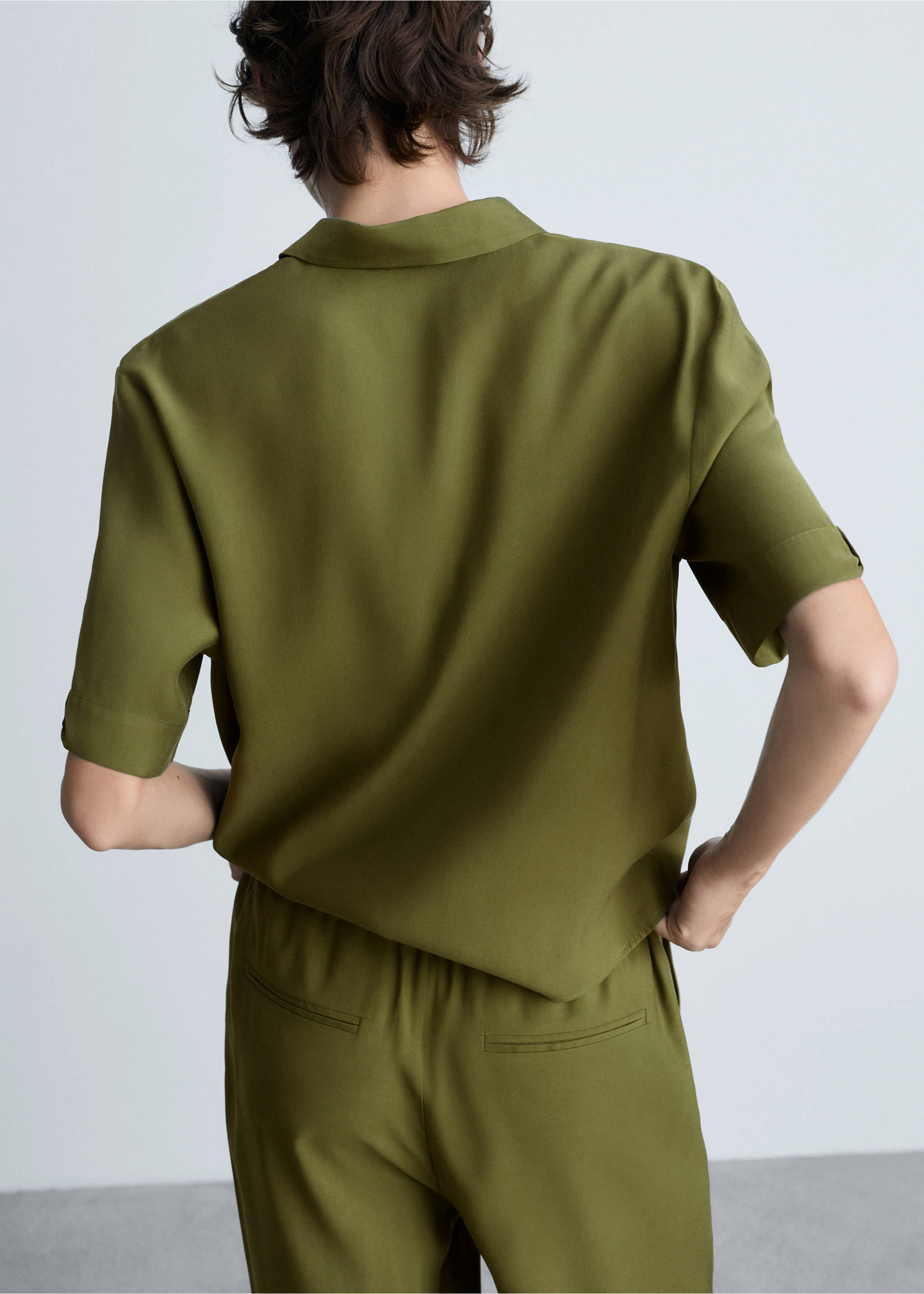 Camisa fluida manga corta - Reverso del artículo, Khaki. Ref: 87010592-00.