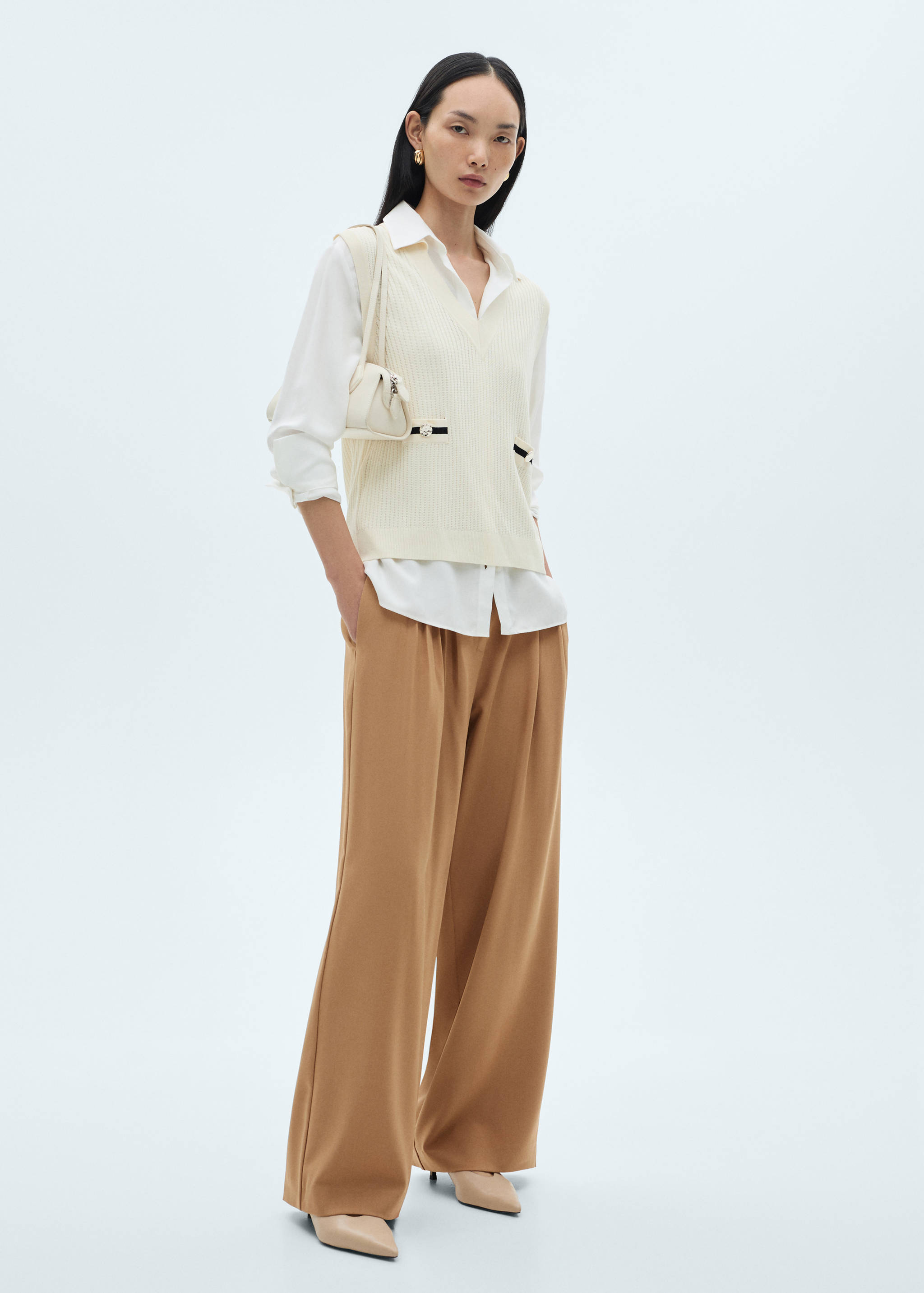 Wide leg pleated trousers - General plane
